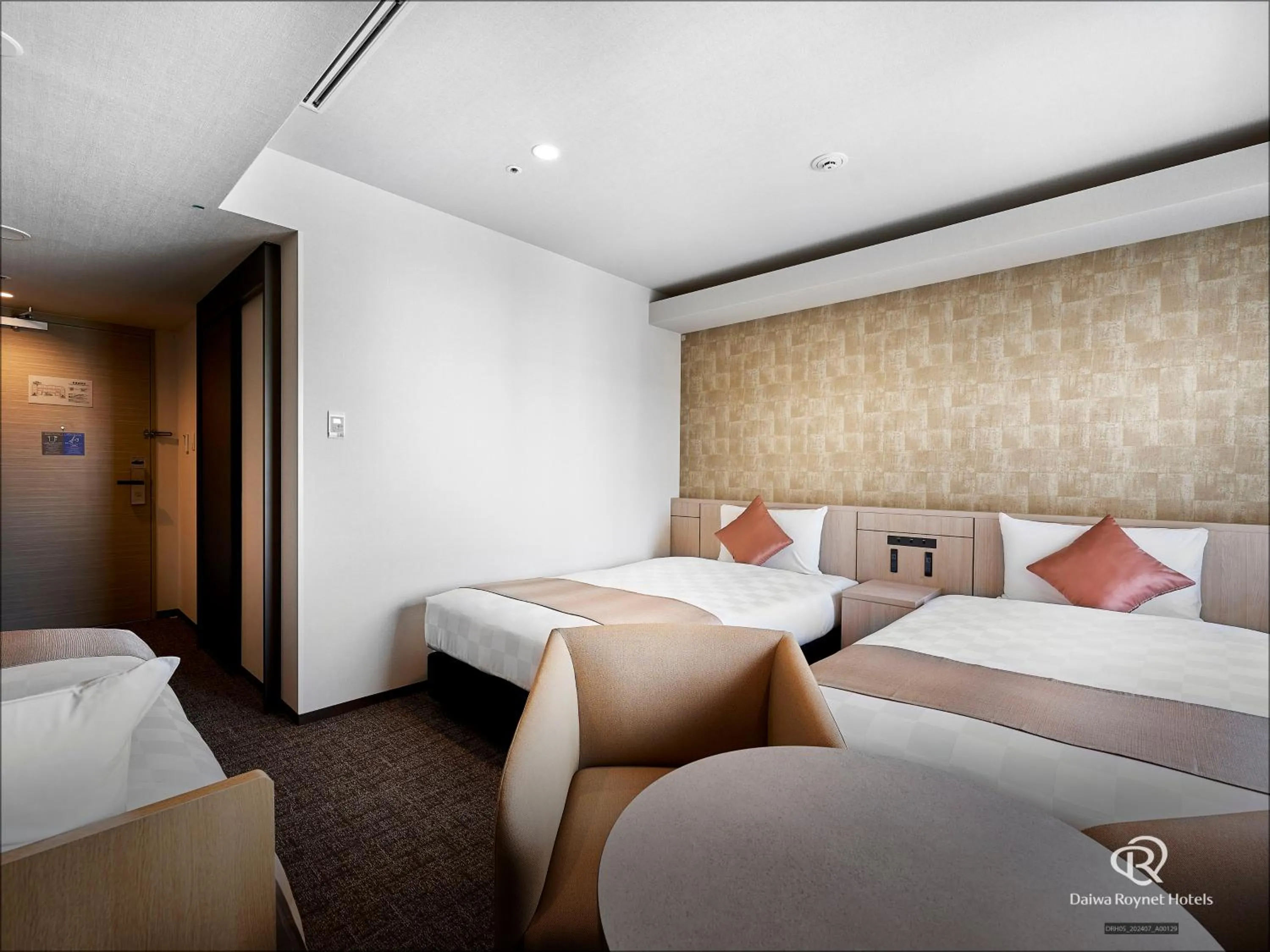 Bedroom, Bed in Daiwa Roynet Hotel Kyoto-Hachijoguchi