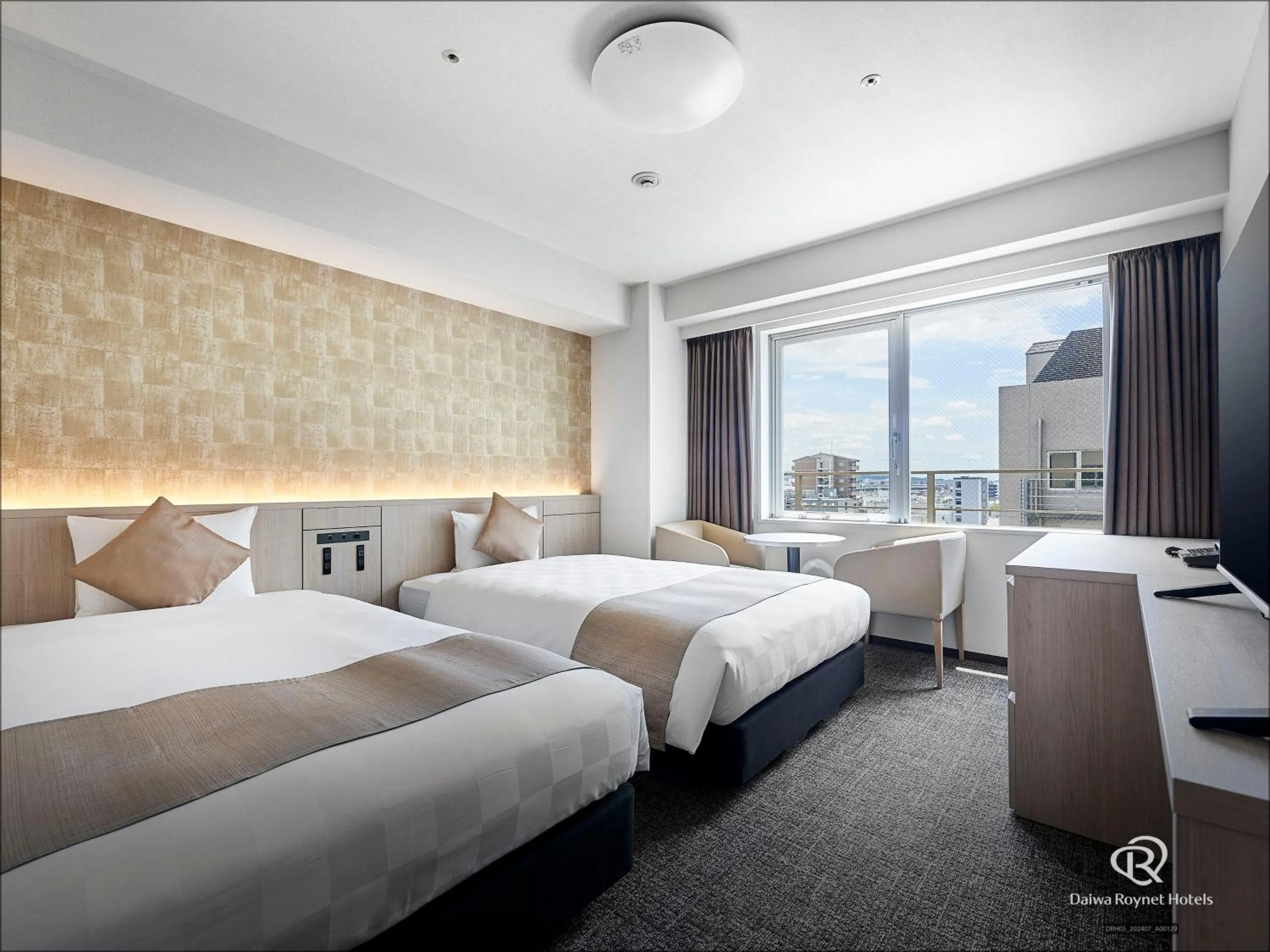 Bedroom, Bed in Daiwa Roynet Hotel Kyoto-Hachijoguchi