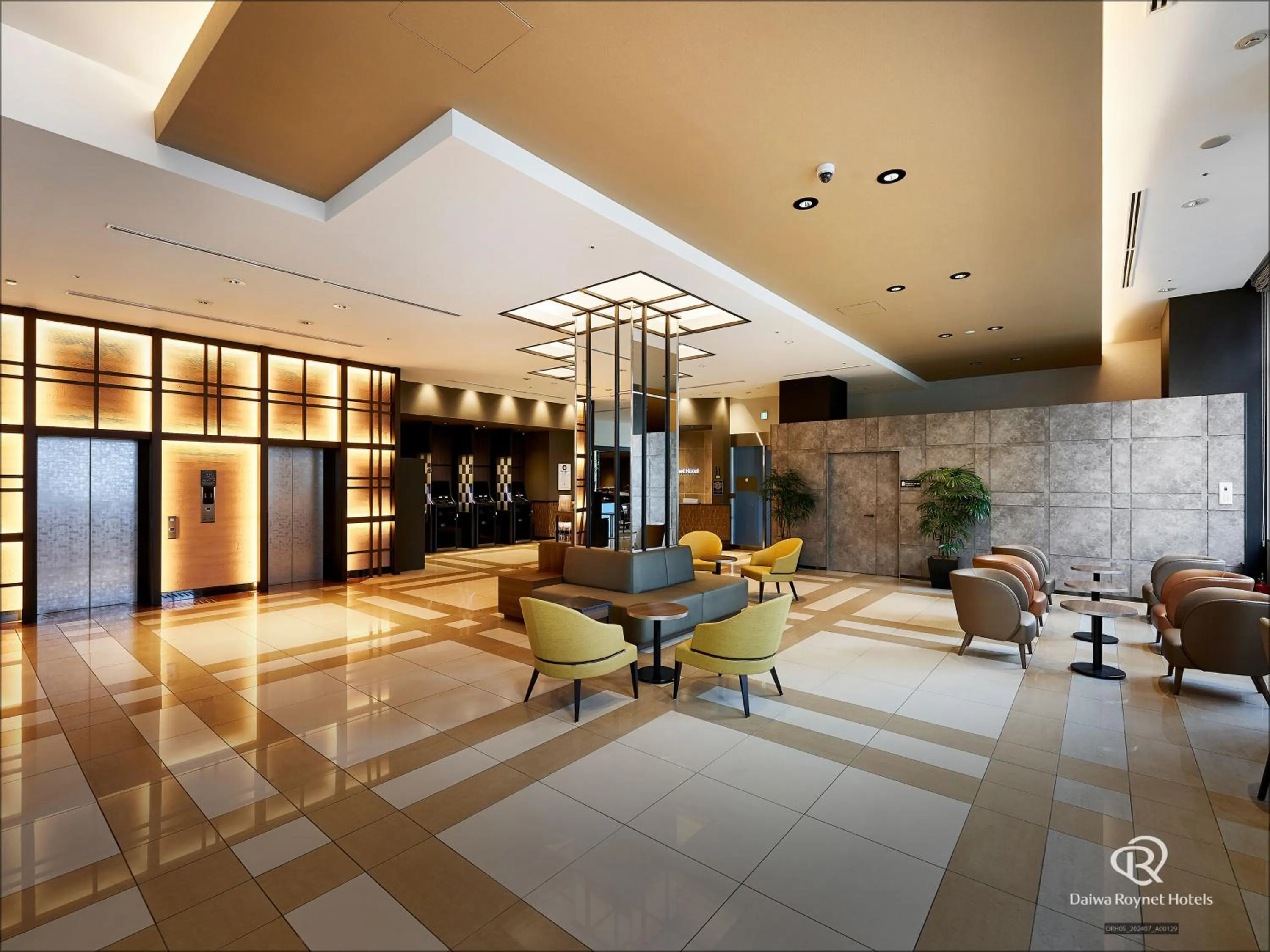 Lobby or reception in Daiwa Roynet Hotel Kyoto-Hachijoguchi