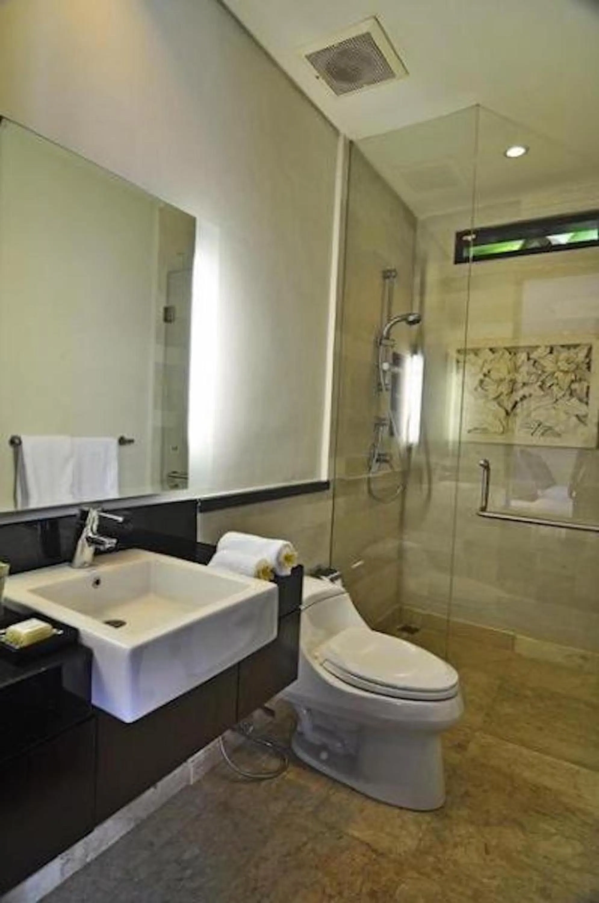 Bathroom in Villa Kejora 10