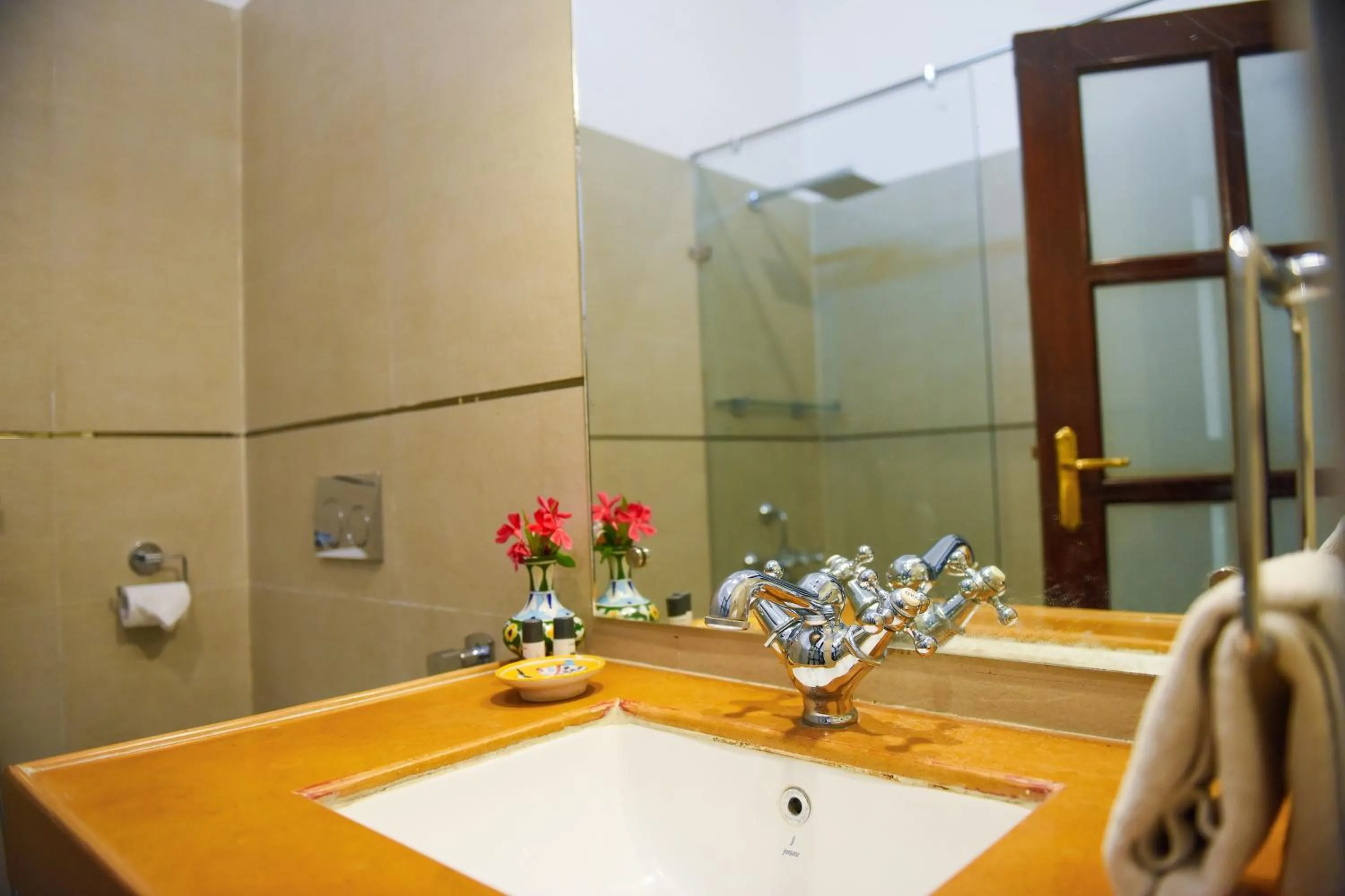 Gulaab Niwaas Palace