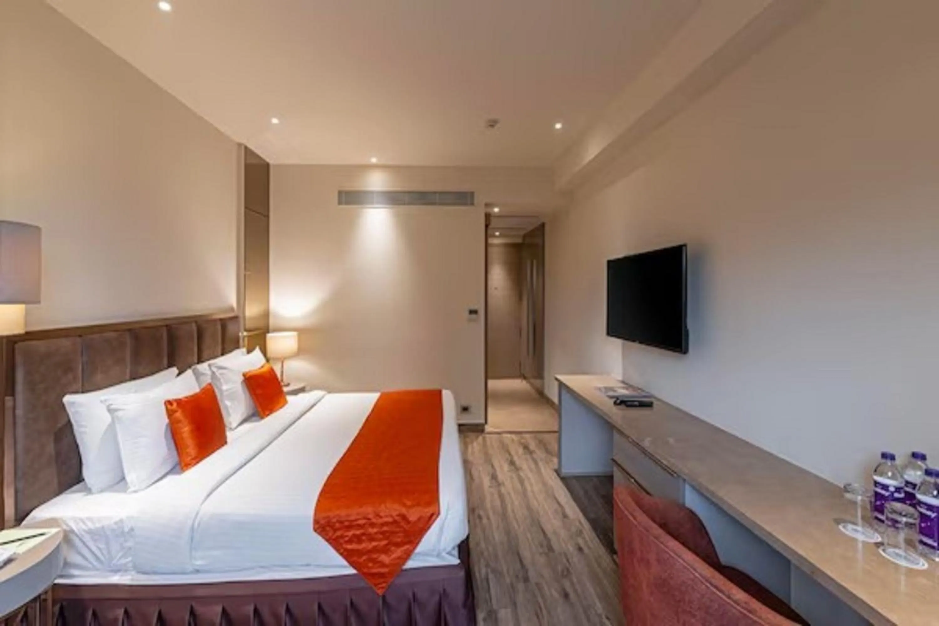 Bedroom, Bed in Hotel Saket 27