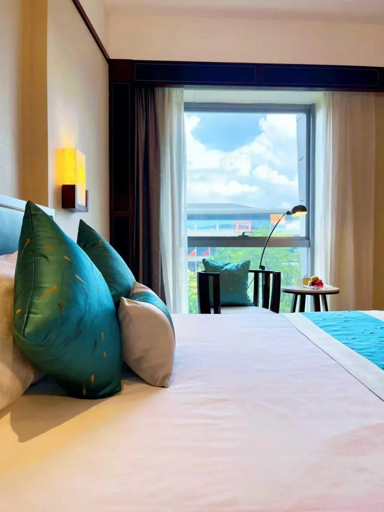 Standard Queen Room in Guangzhou Baiyun International Convention Center Standard Queen Room in Guangzhou Baiyun International Convention Center