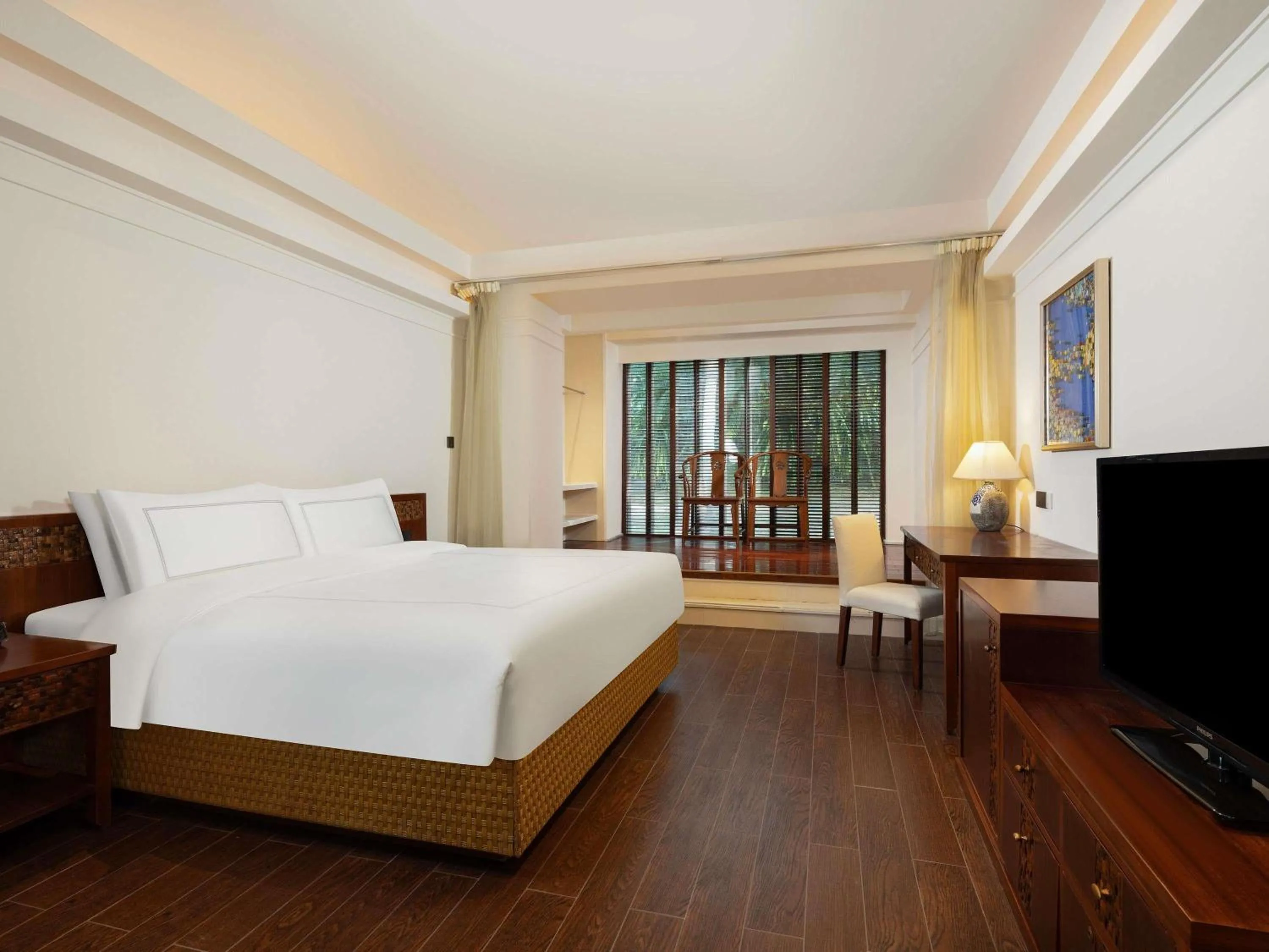 Bedroom, Bed in Swissôtel & Spa Sanya Yalong Bay