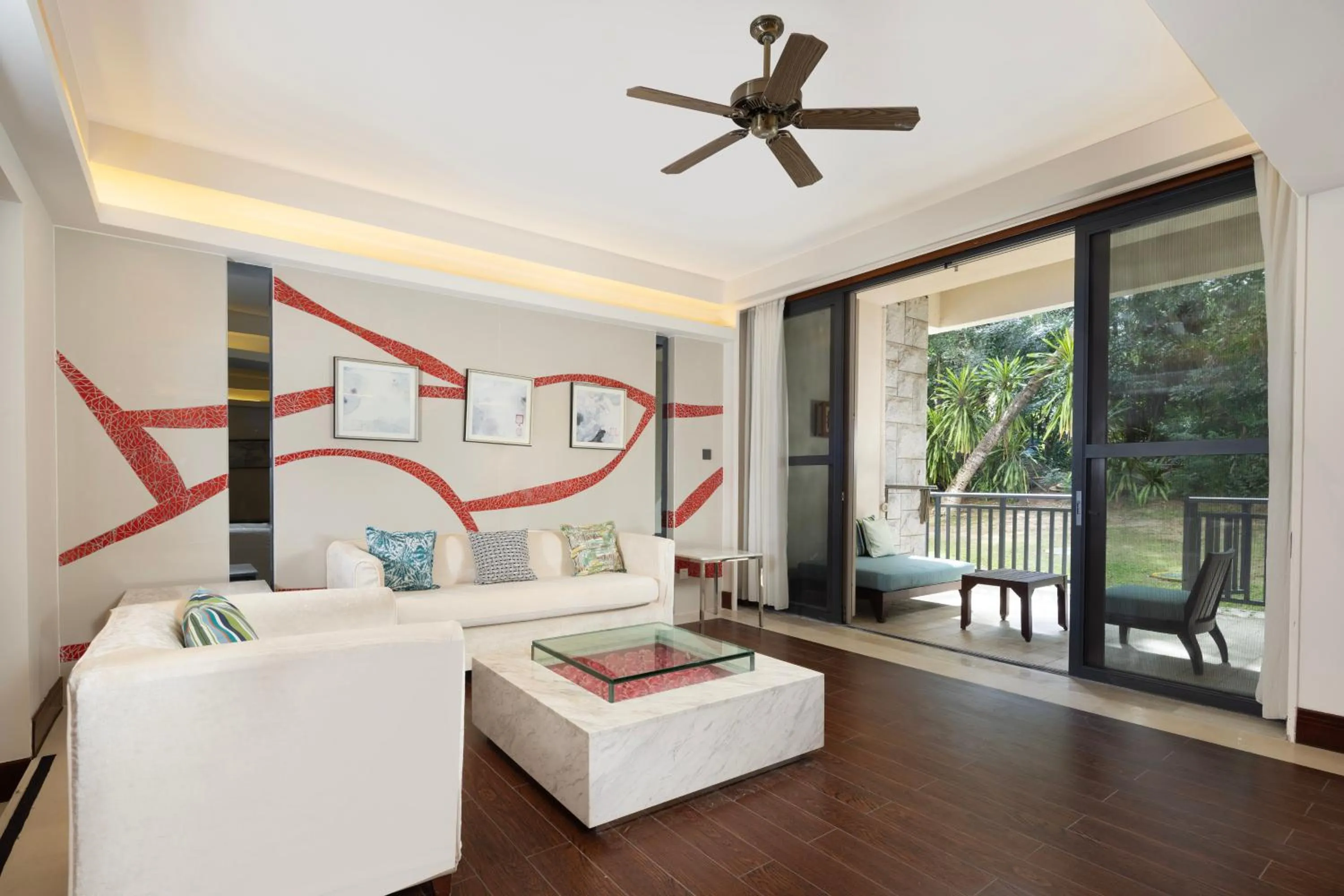 Photo of the whole room in Swissôtel & Spa Sanya Yalong Bay