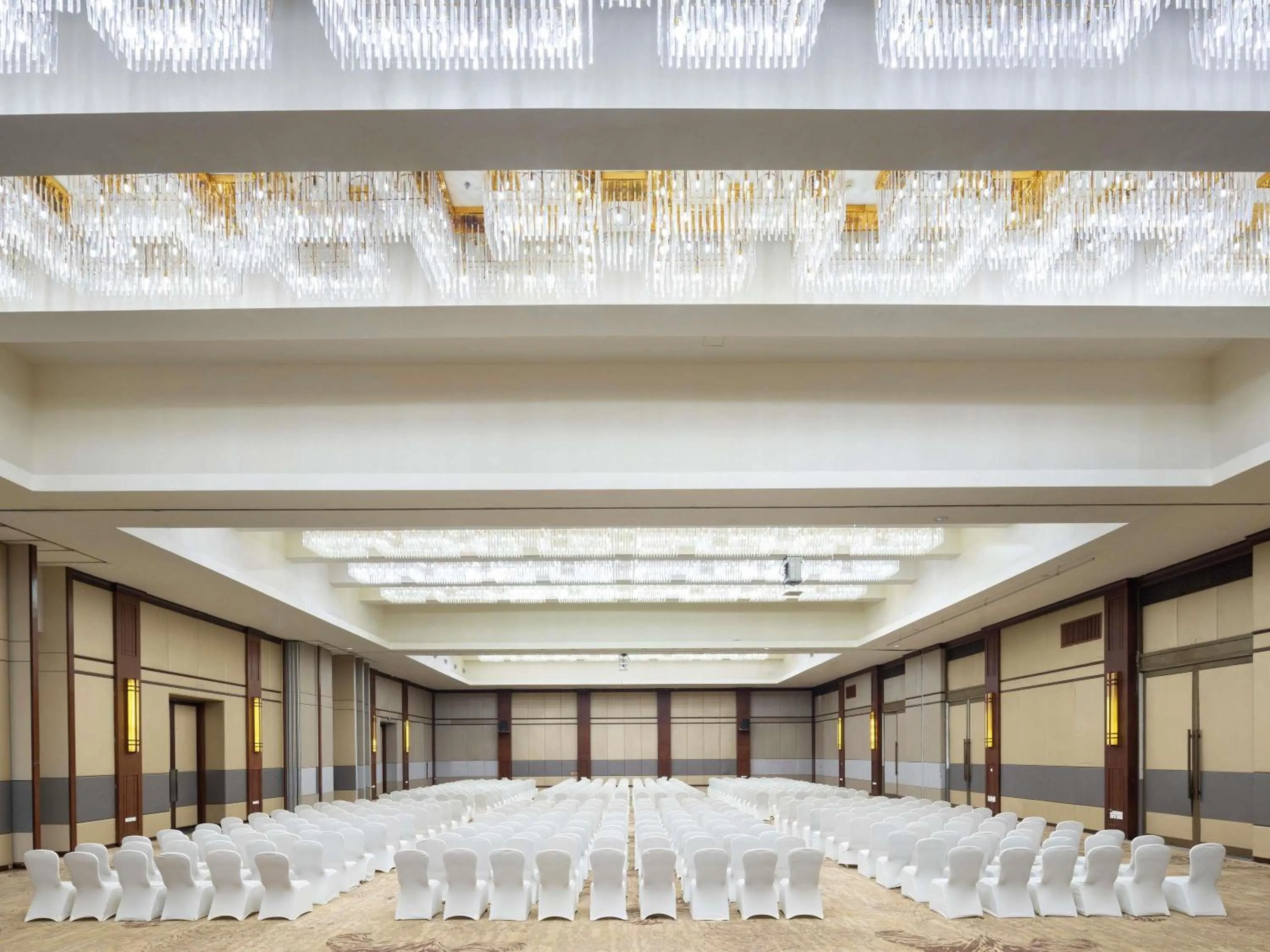 Meeting/conference room in Swissôtel & Spa Sanya Yalong Bay