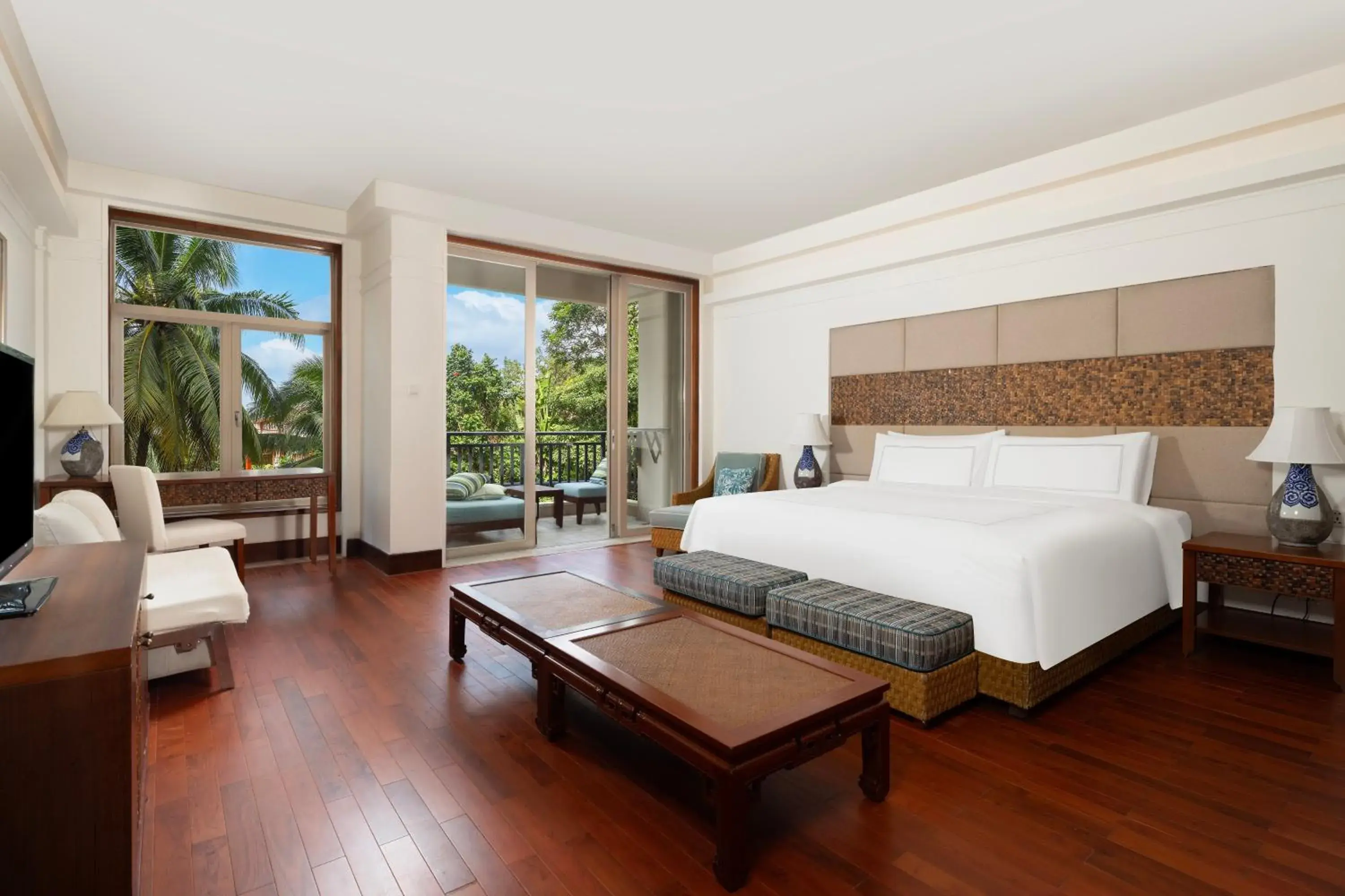 Double or Twin Room in Swissôtel & Spa Sanya Yalong Bay Double or Twin Room in Swissôtel & Spa Sanya Yalong Bay