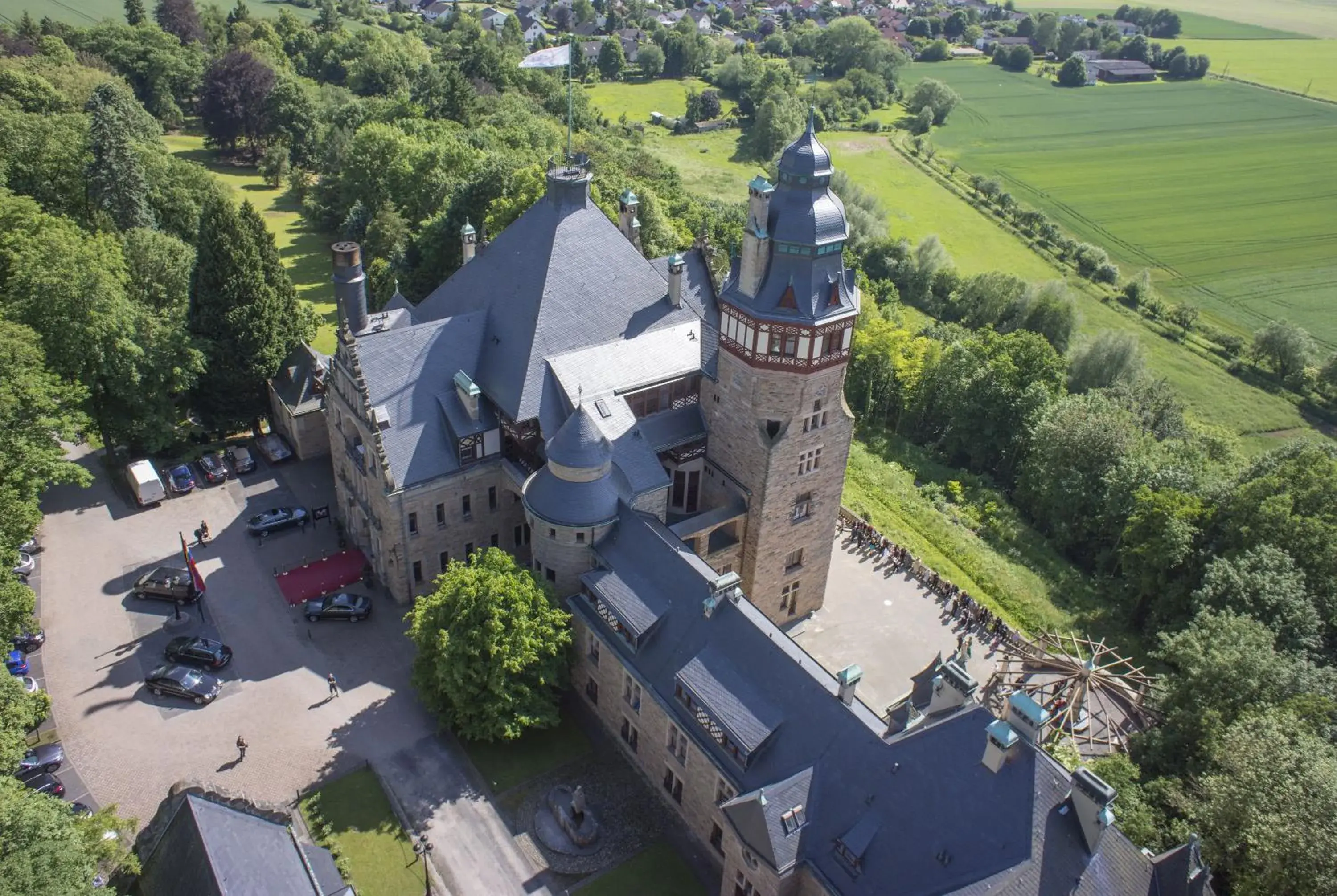 Property building, Bird's-eye View in Schloss Hotel Wolfsbrunnen