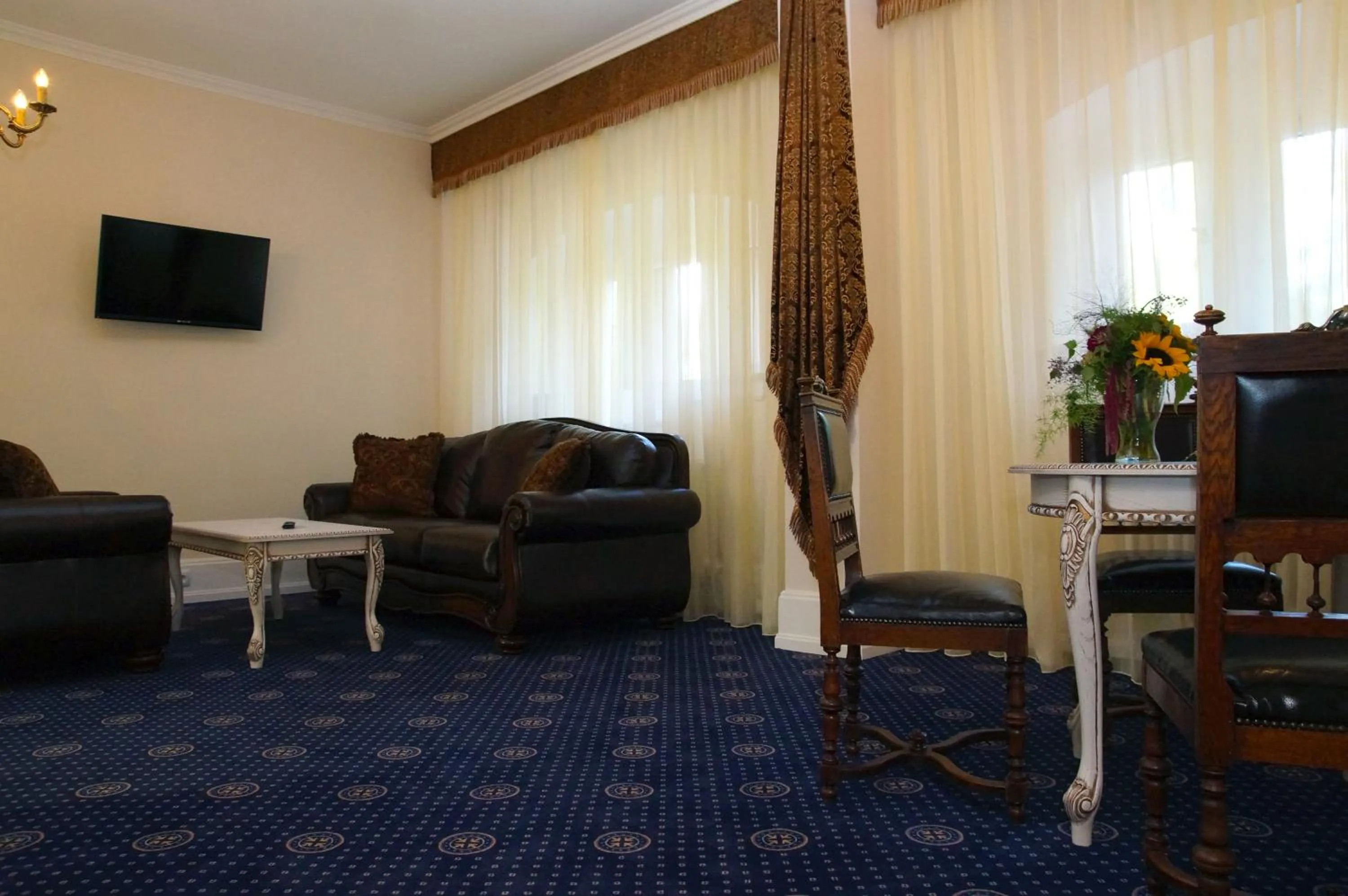 Photo of the whole room in Schloss Hotel Wolfsbrunnen