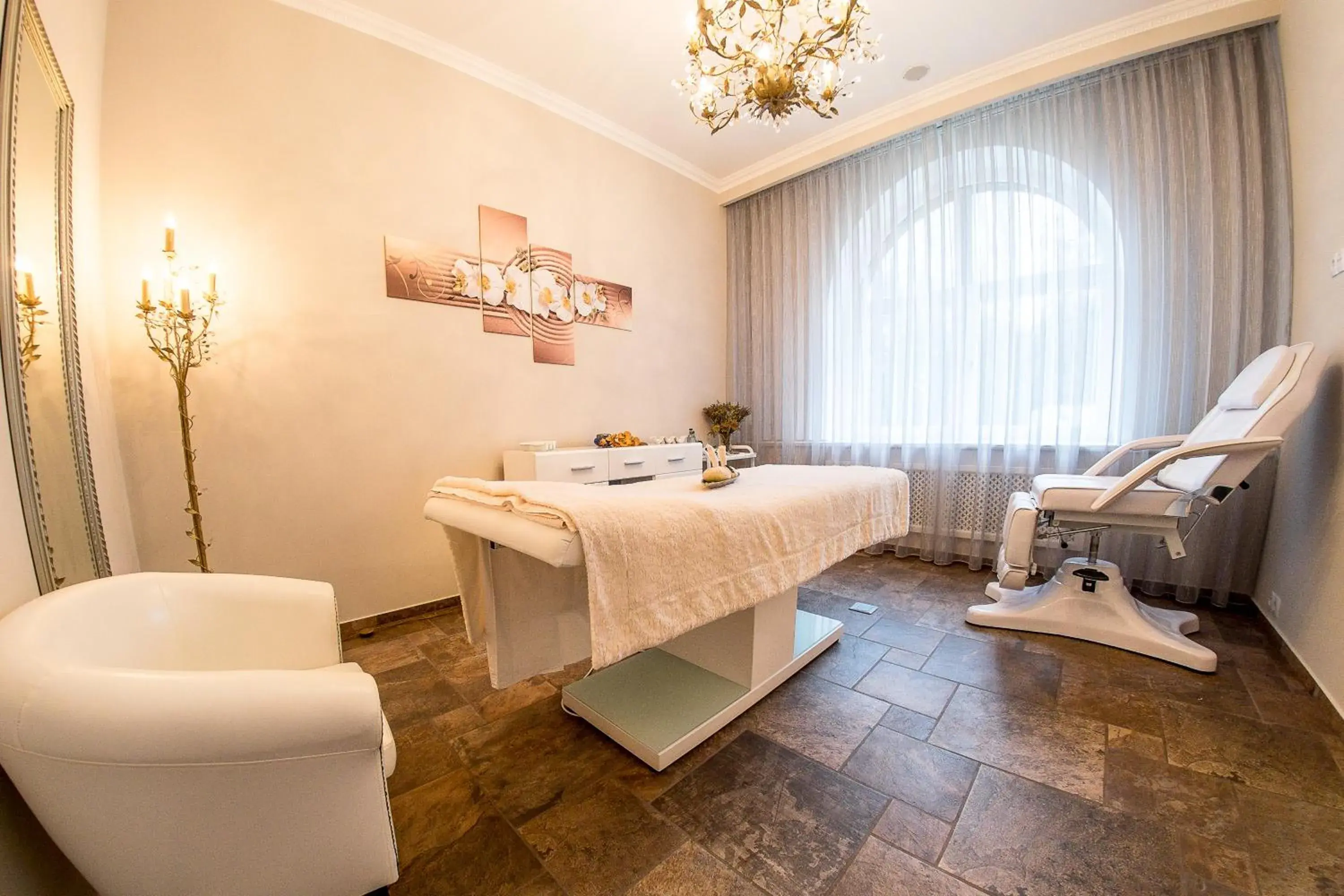 Massage in Schloss Hotel Wolfsbrunnen