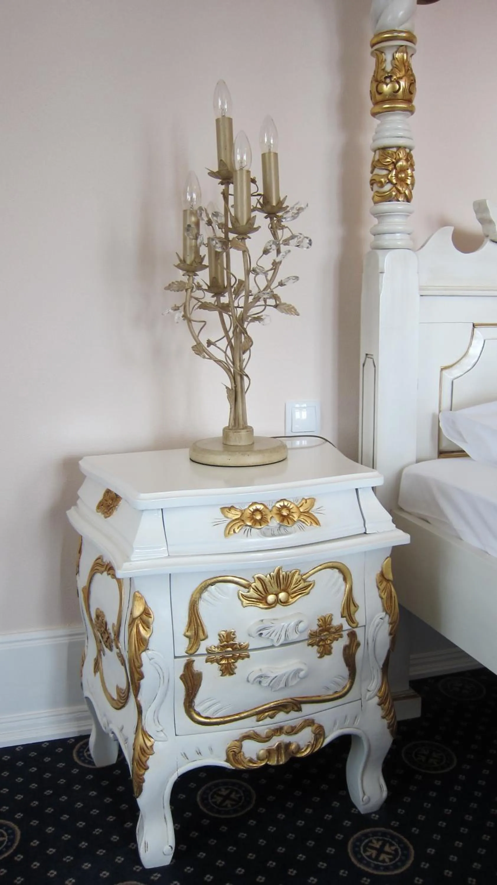 Decorative detail, Bed in Schloss Hotel Wolfsbrunnen