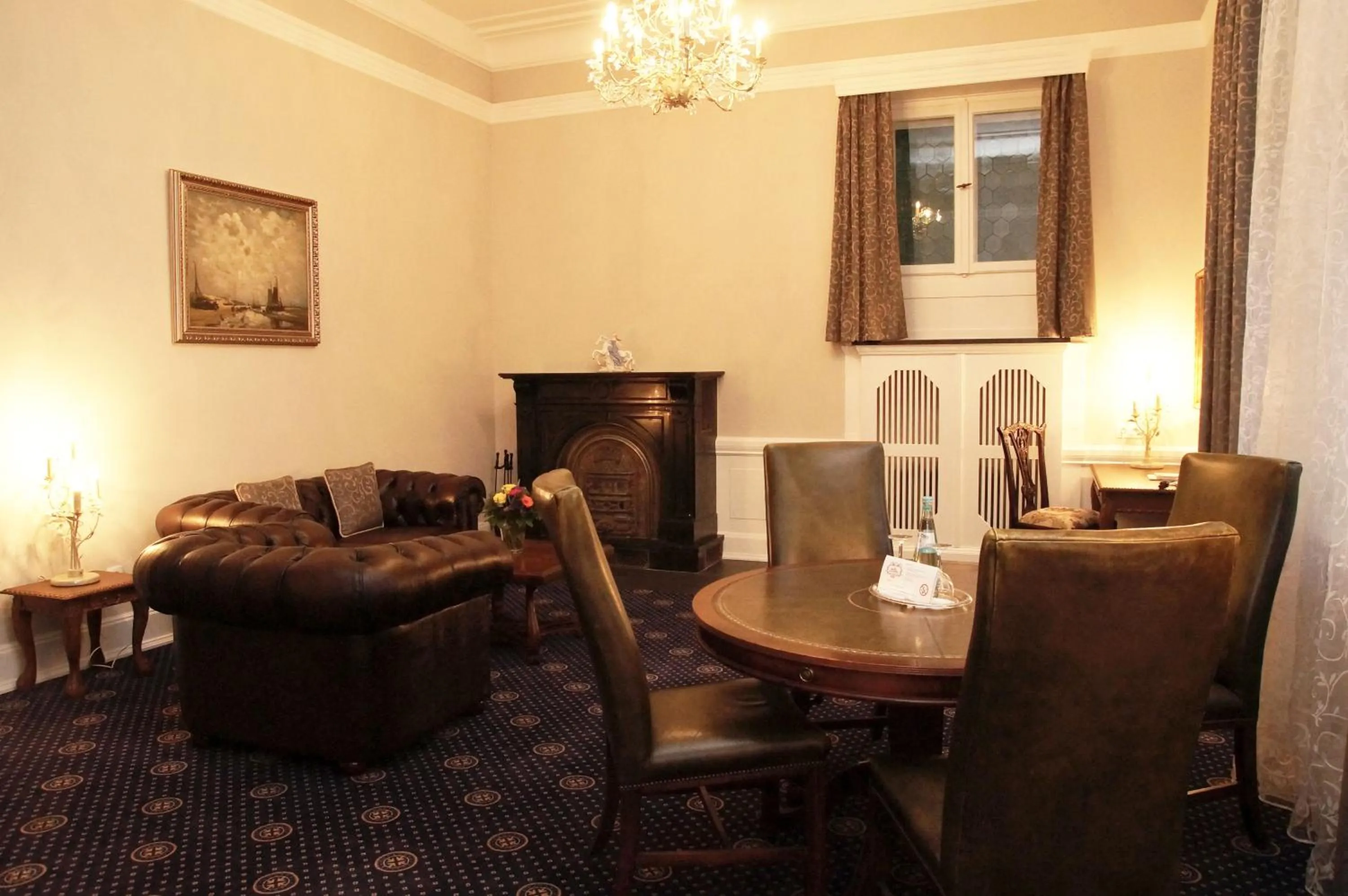 Living room in Schloss Hotel Wolfsbrunnen