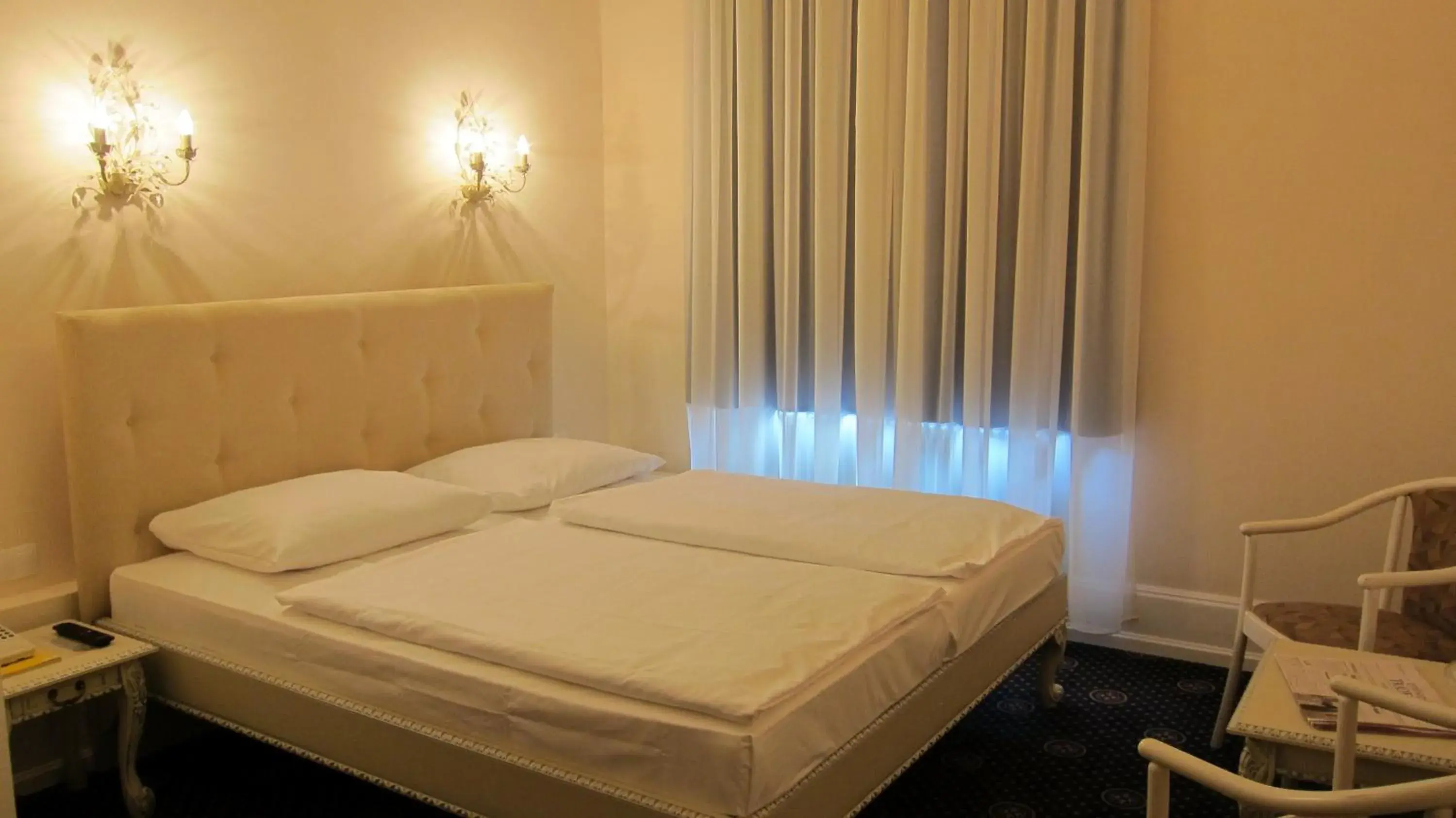 Standard Double Room - single occupancy in Schloss Hotel Wolfsbrunnen