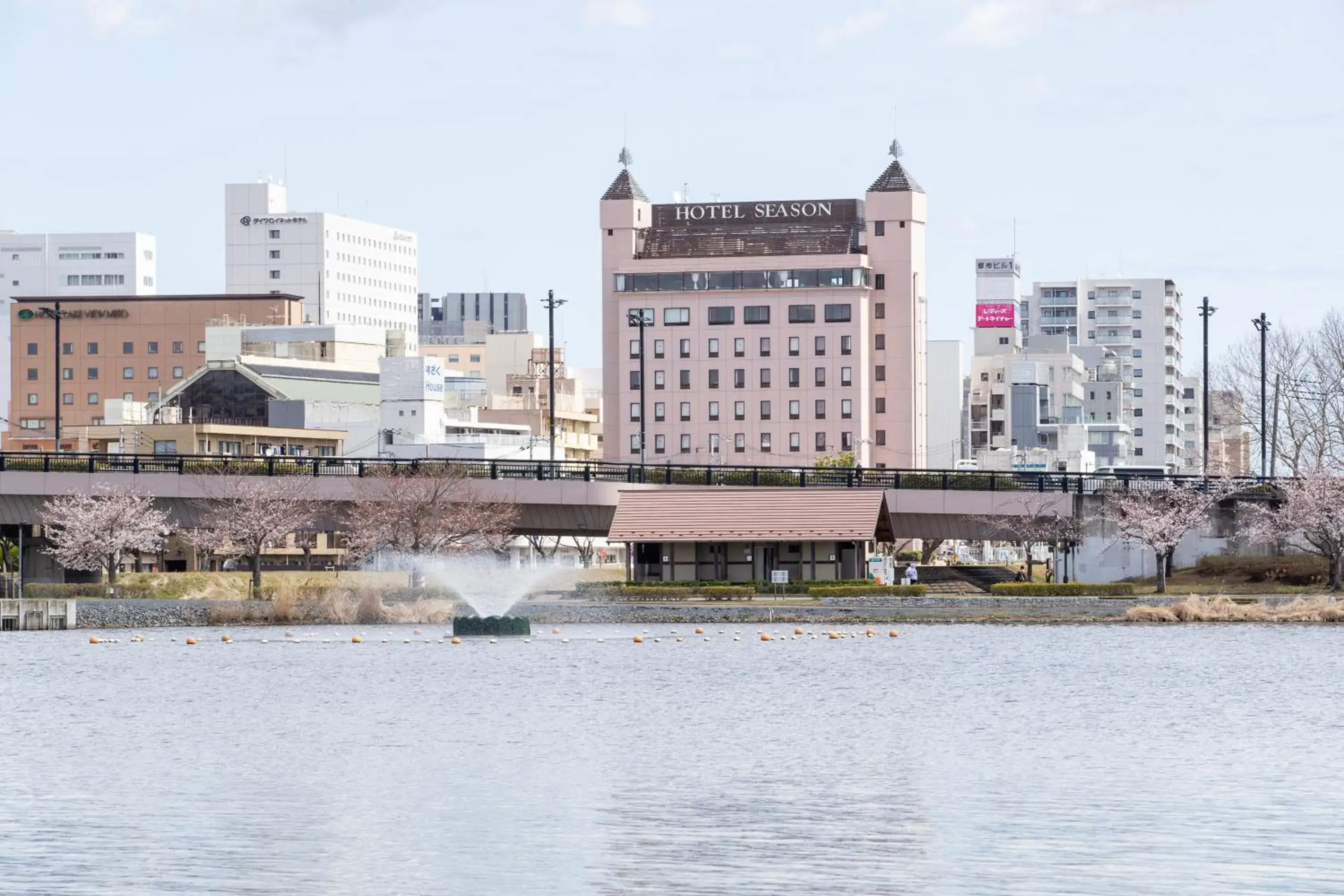 Property building in Mito Hotel Season Property building in Mito Hotel Season