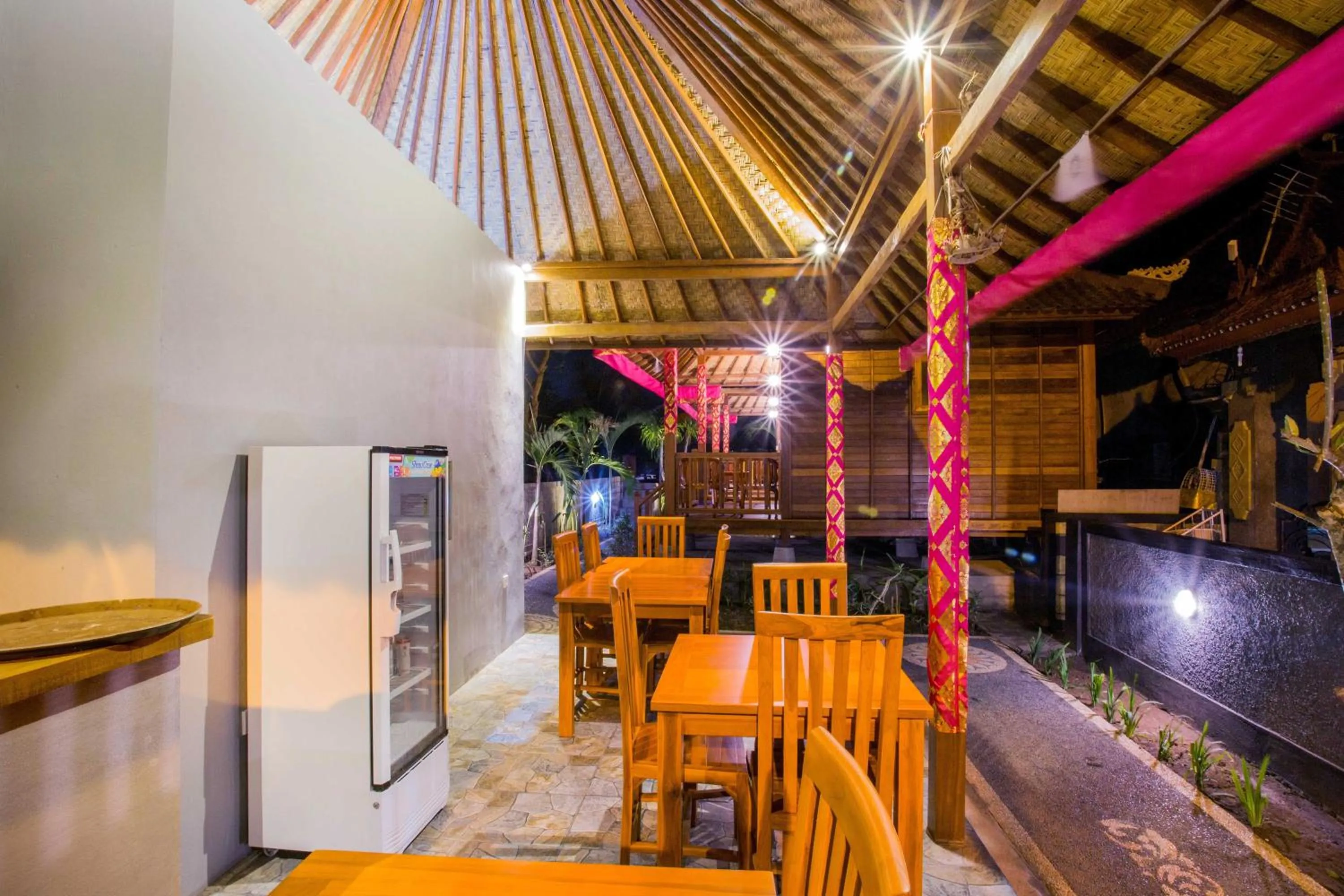 Restaurant/places to eat in Sea Bridge Villa Ceningan