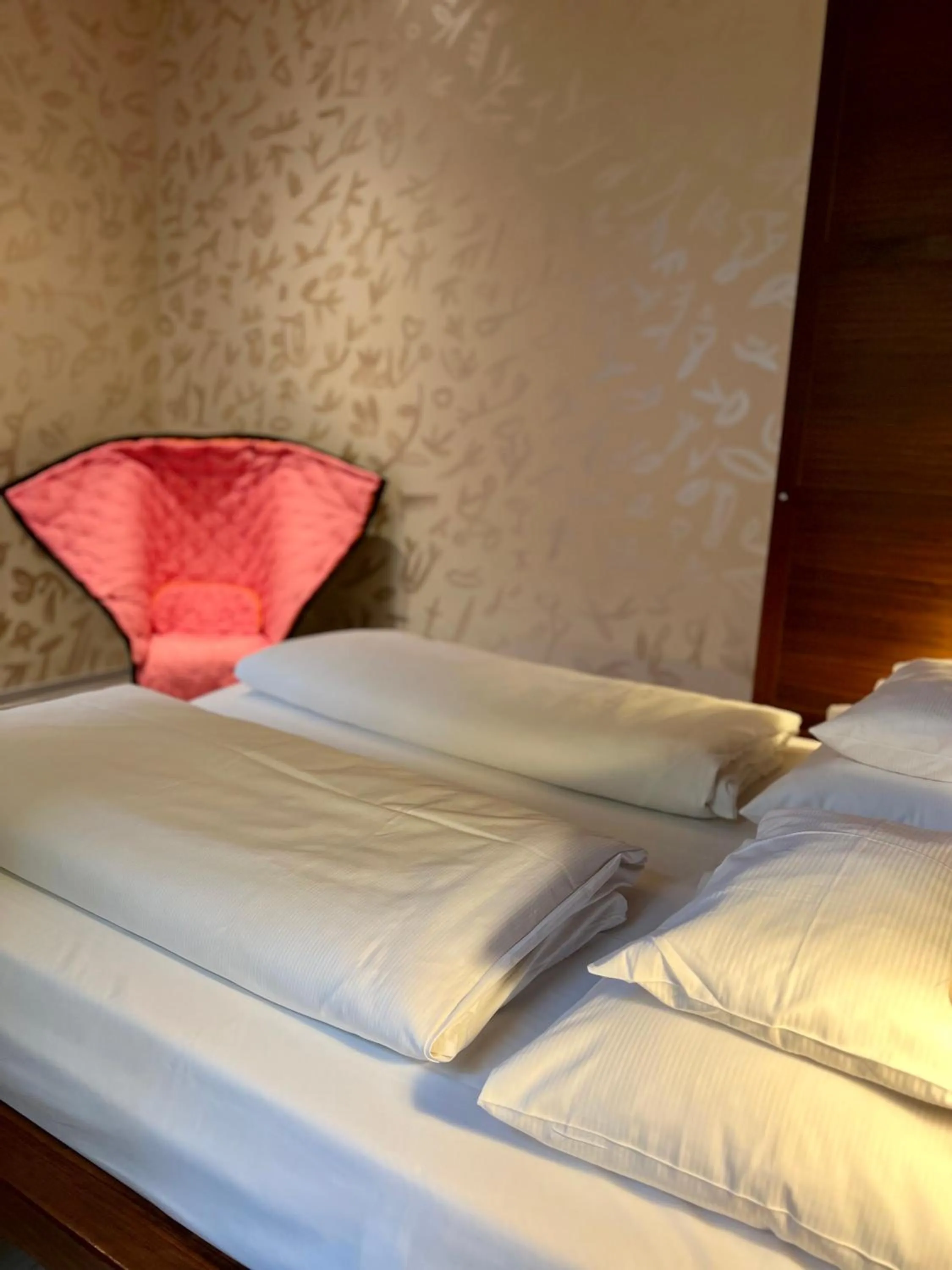 Bed in Hotel Rathaus - Wein & Design