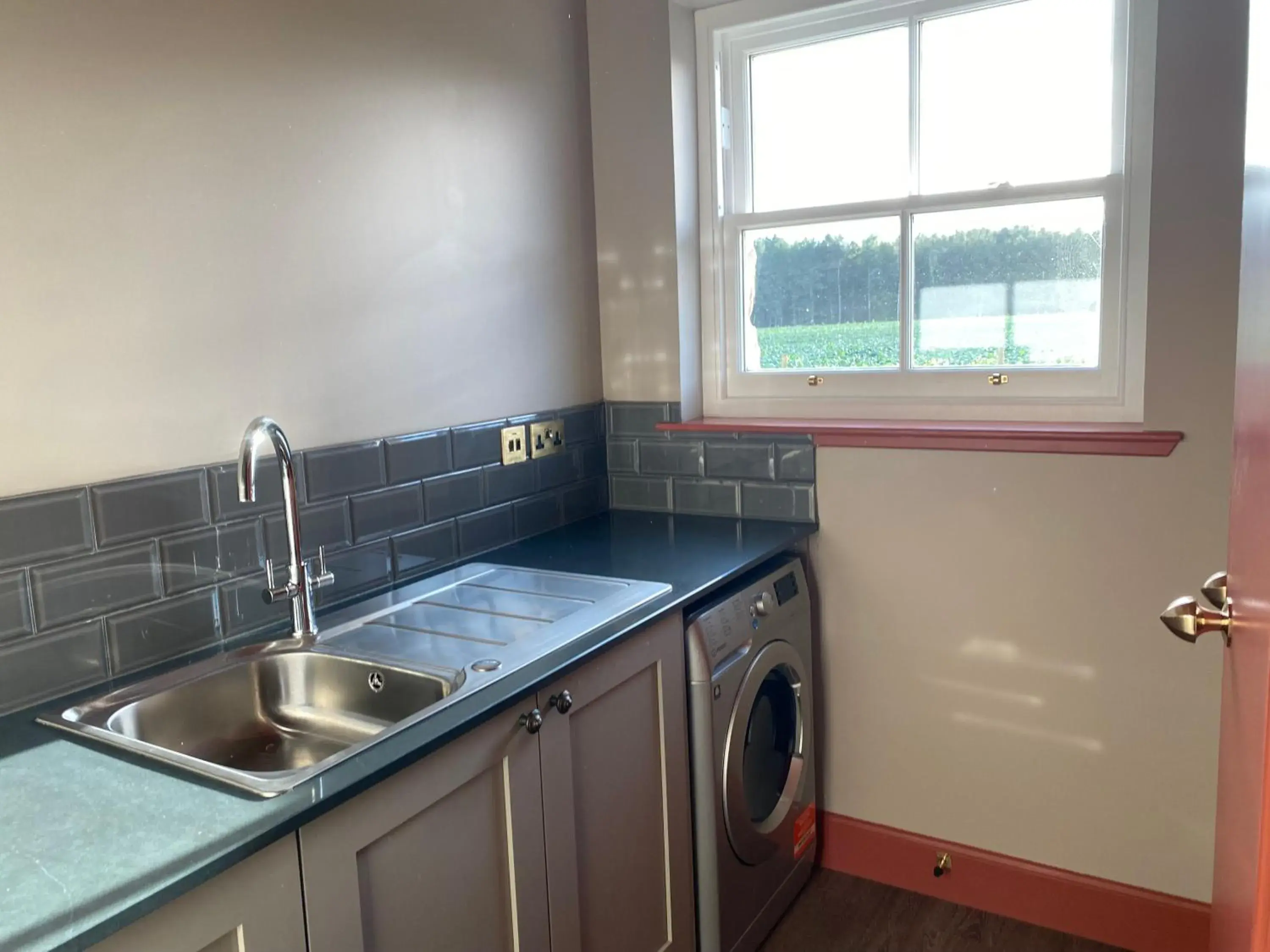 laundry in Meikleour Arms Hotel & Restaurant laundry in Meikleour Arms Hotel & Restaurant