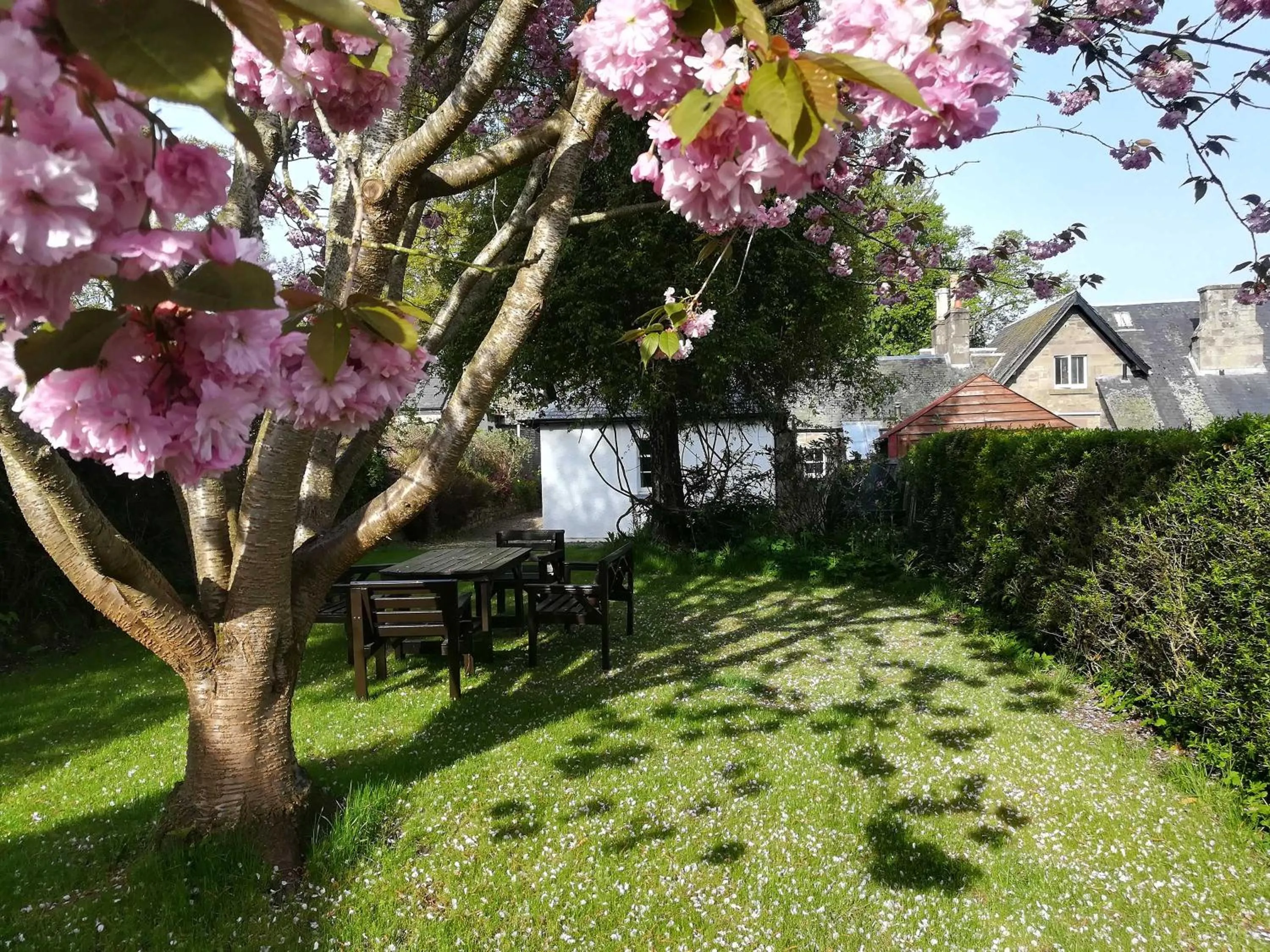 Property building in Meikleour Arms Hotel & Restaurant