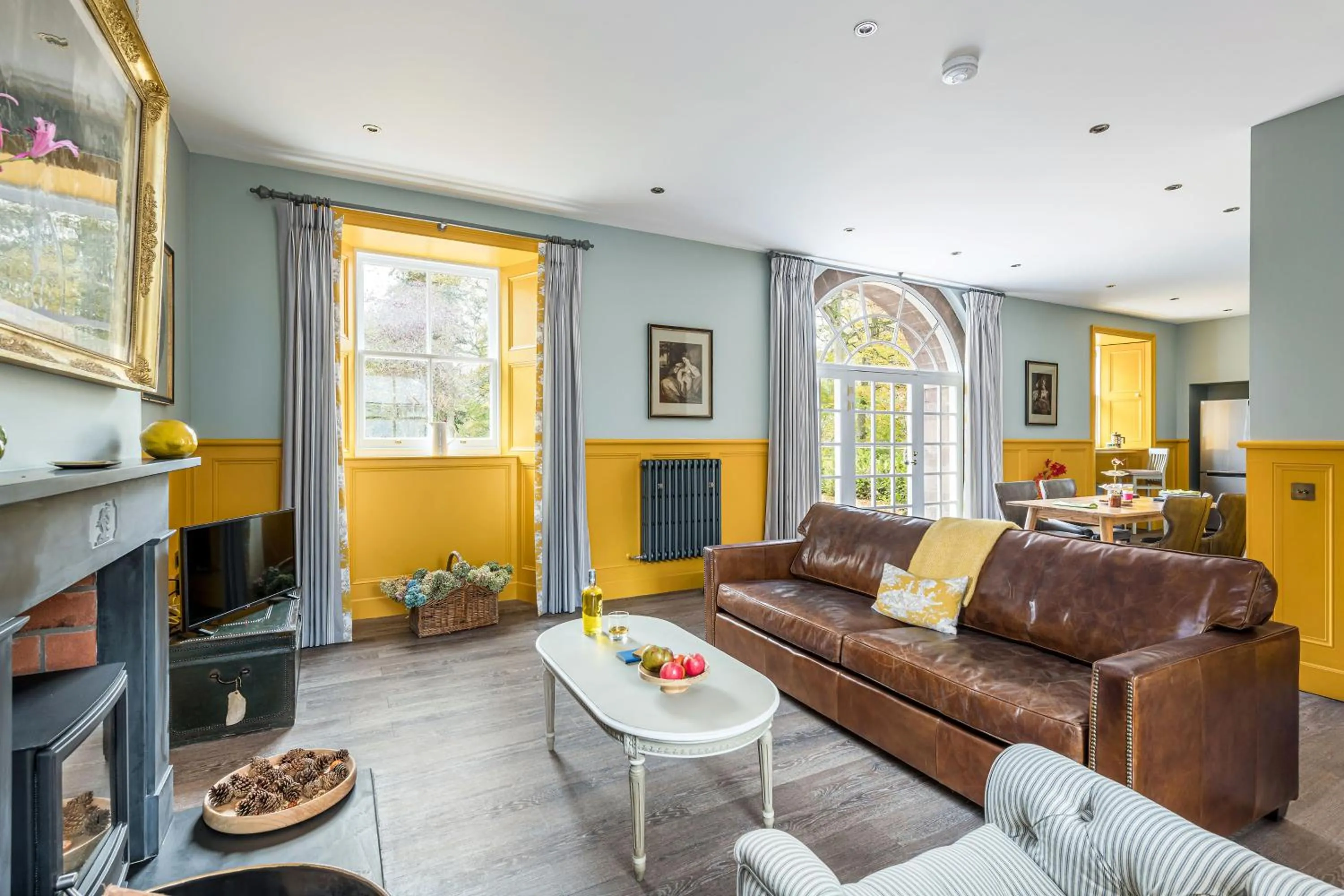 Living room in Meikleour Arms Hotel & Restaurant