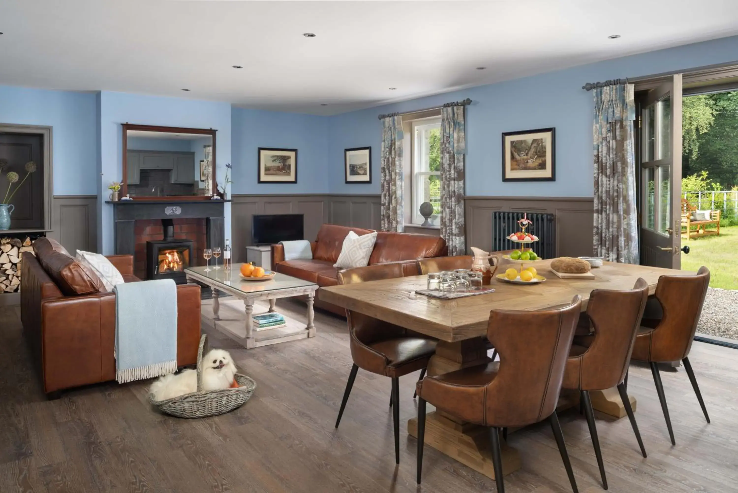 Dining area in Meikleour Arms Hotel & Restaurant Dining area in Meikleour Arms Hotel & Restaurant