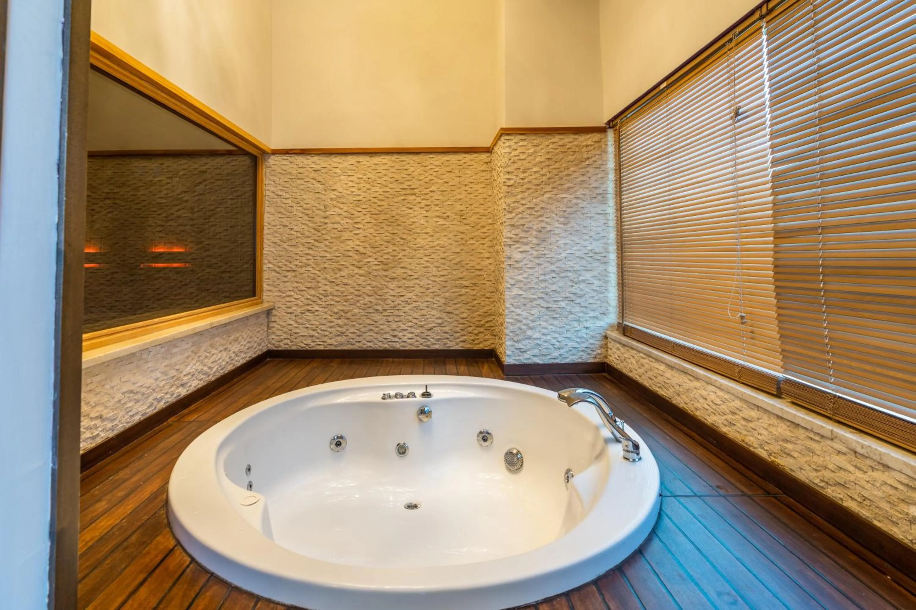 Hot Tub in Adenya Hotel & Resort Halal All Inclusive