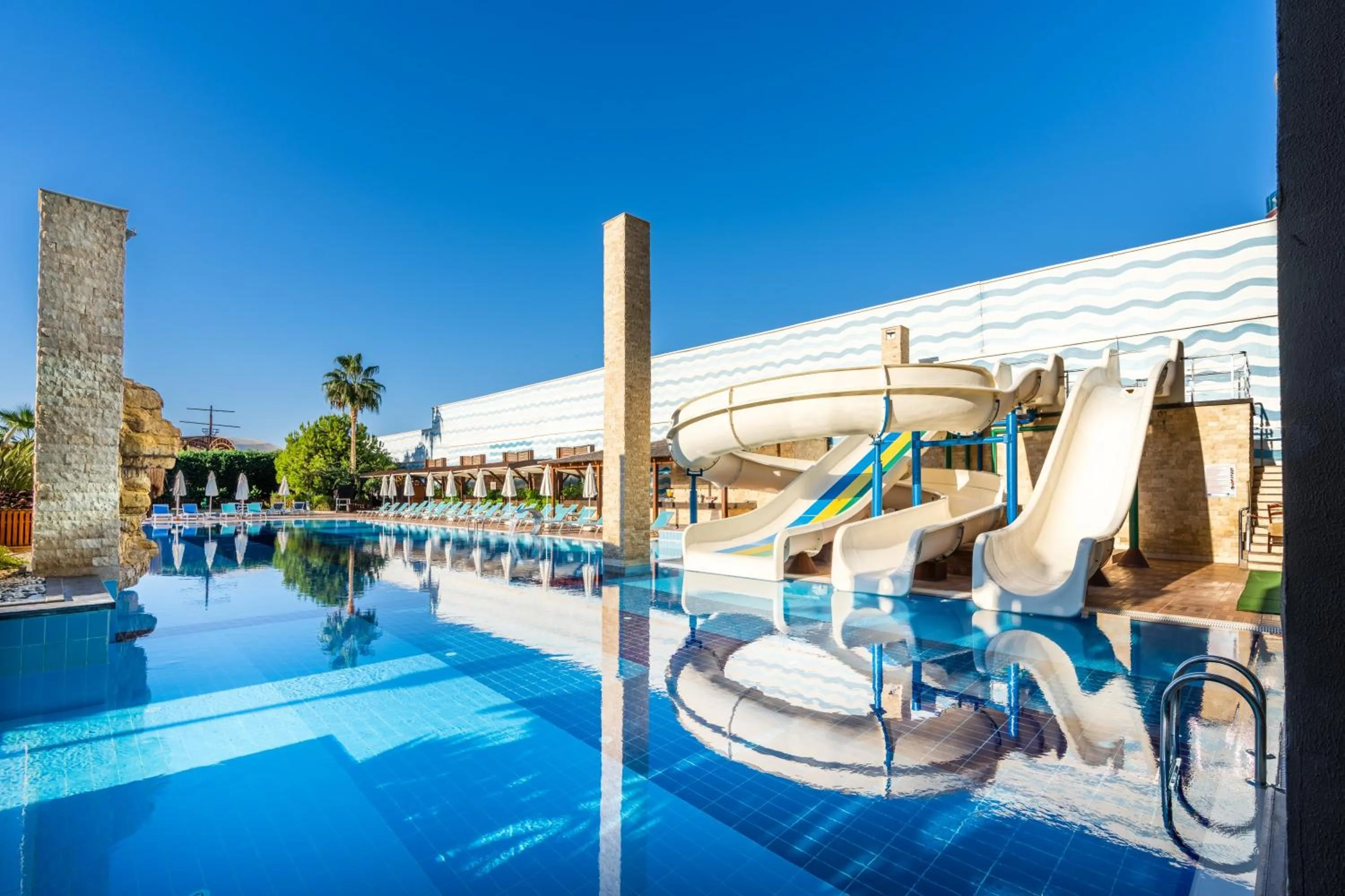 Swimming pool in Adenya Hotel & Resort Halal All Inclusive