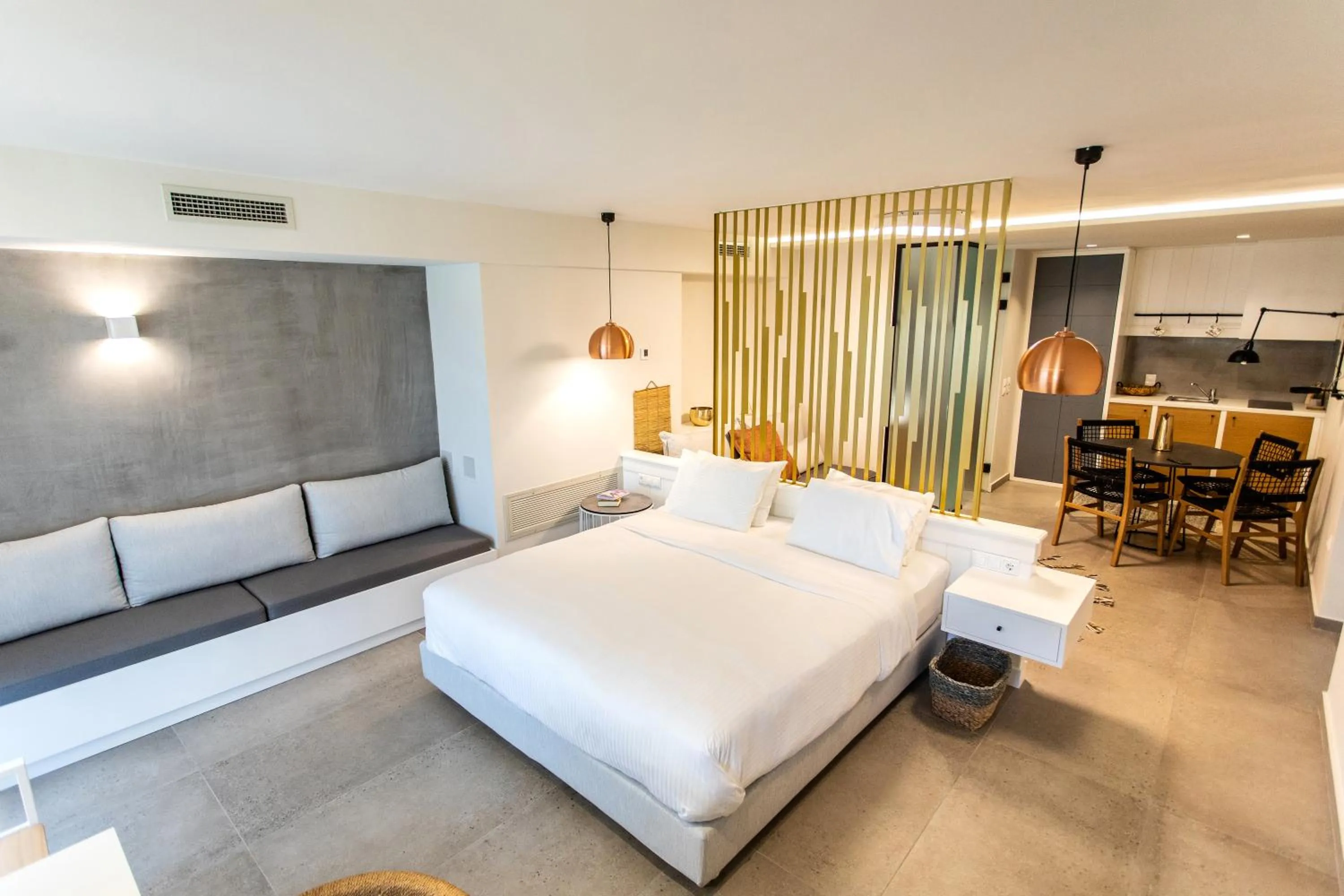 Bed in Anemolia Parga Suites