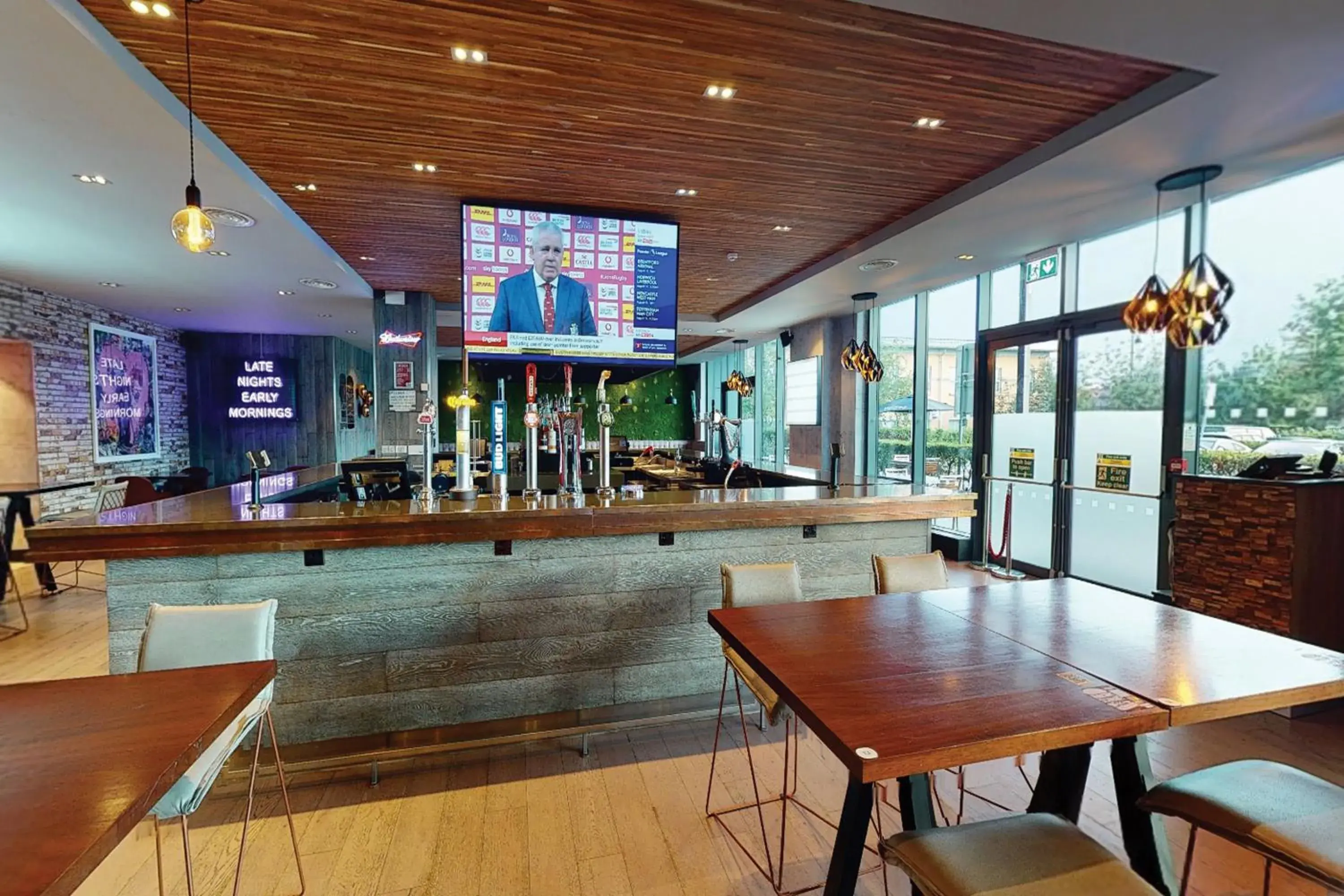 Restaurant/places to eat in Village Hotel Farnborough Restaurant/places to eat in Village Hotel Farnborough