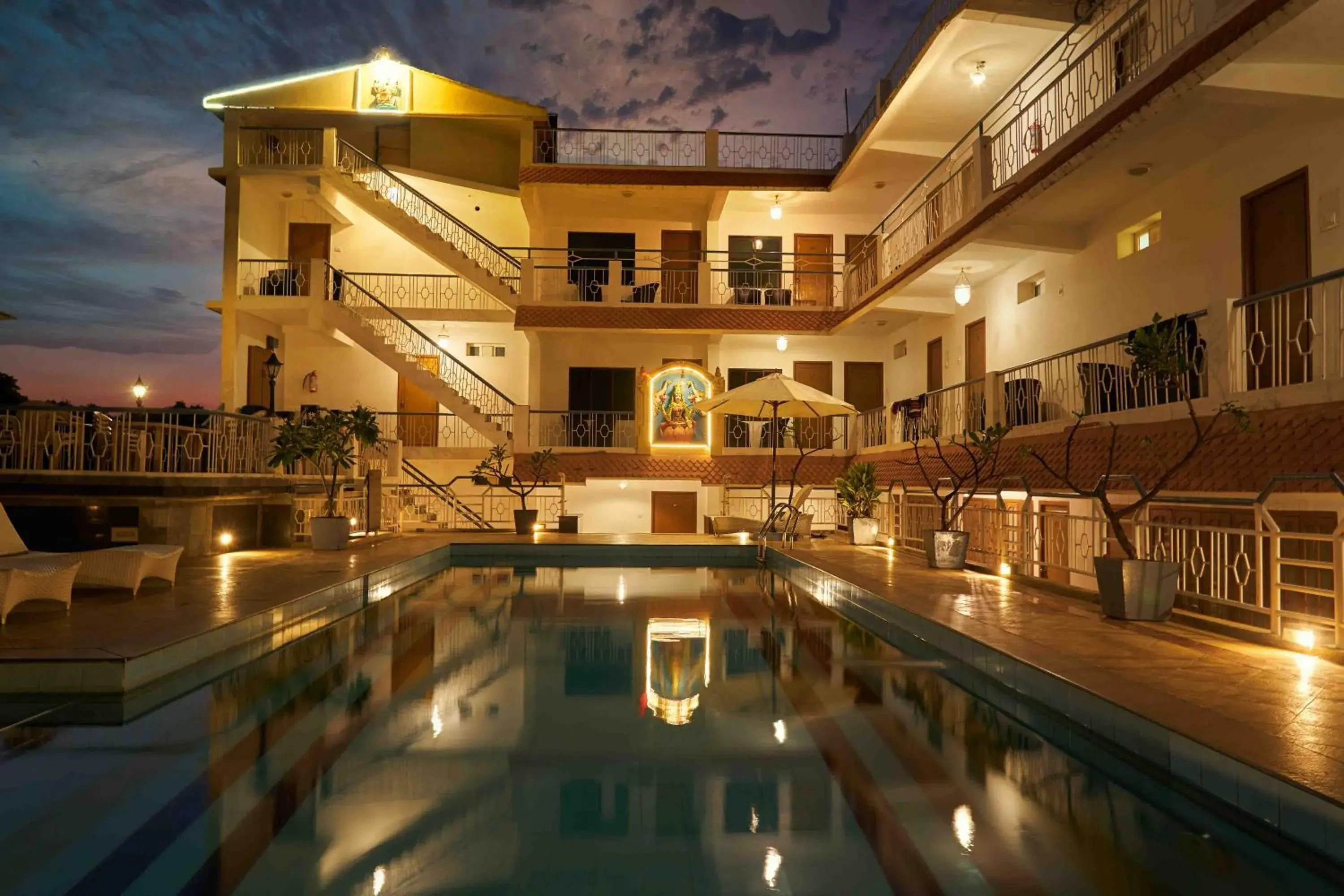 Property building in Hotel Mamallaa Heritage Property building in Hotel Mamallaa Heritage