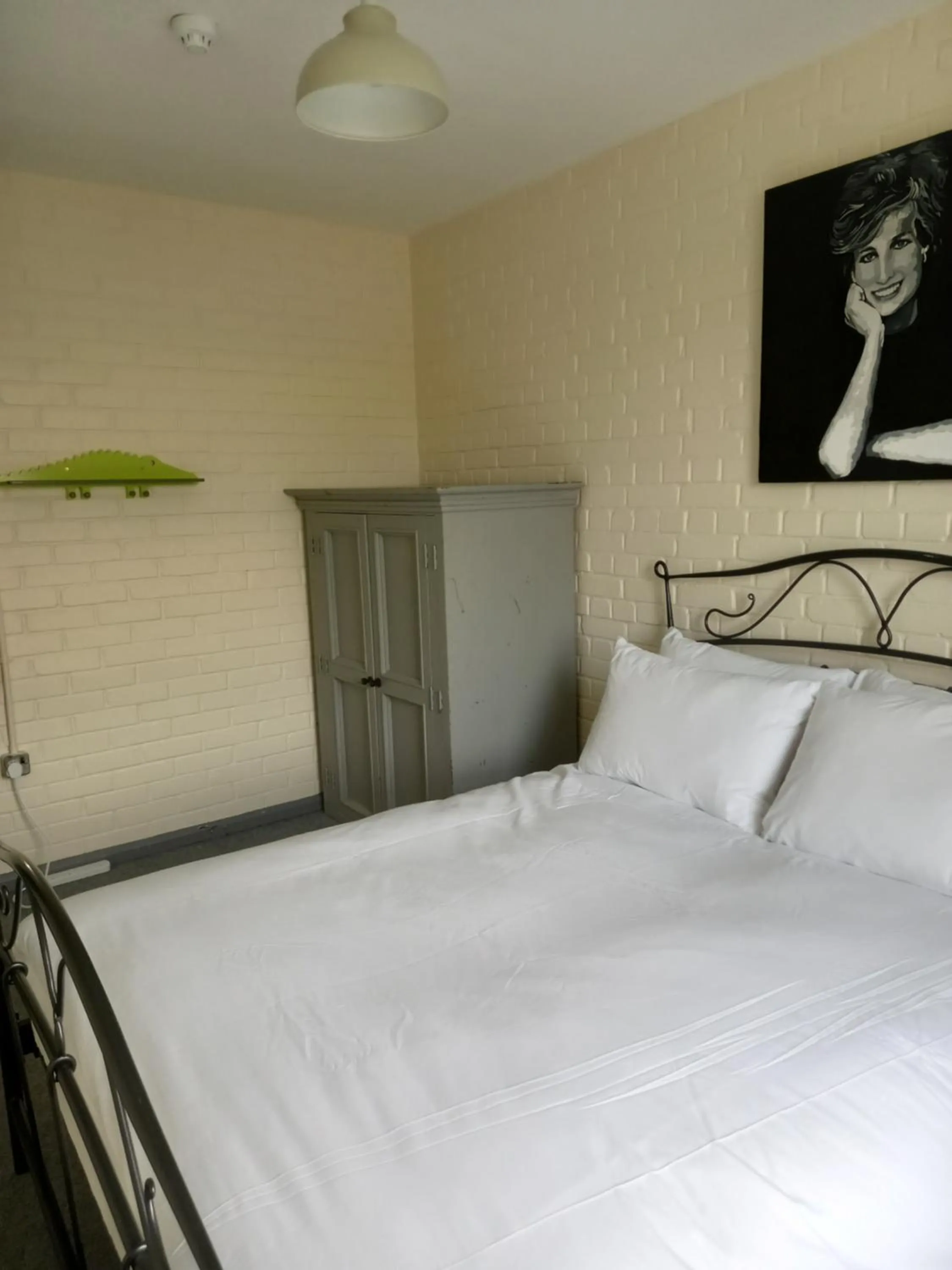 Bedroom, Bed in YHA Hawes