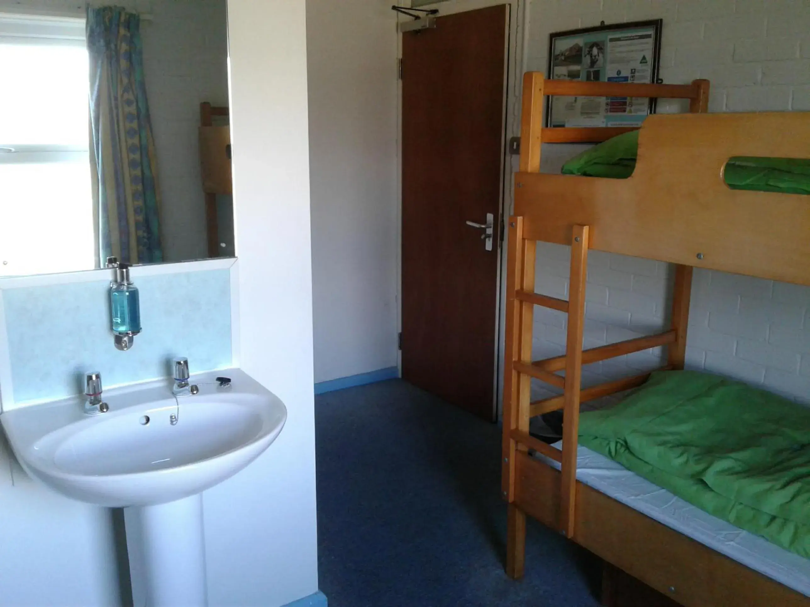 2 Bed Private Room Shared Bathroom in YHA Hawes 2 Bed Private Room Shared Bathroom in YHA Hawes
