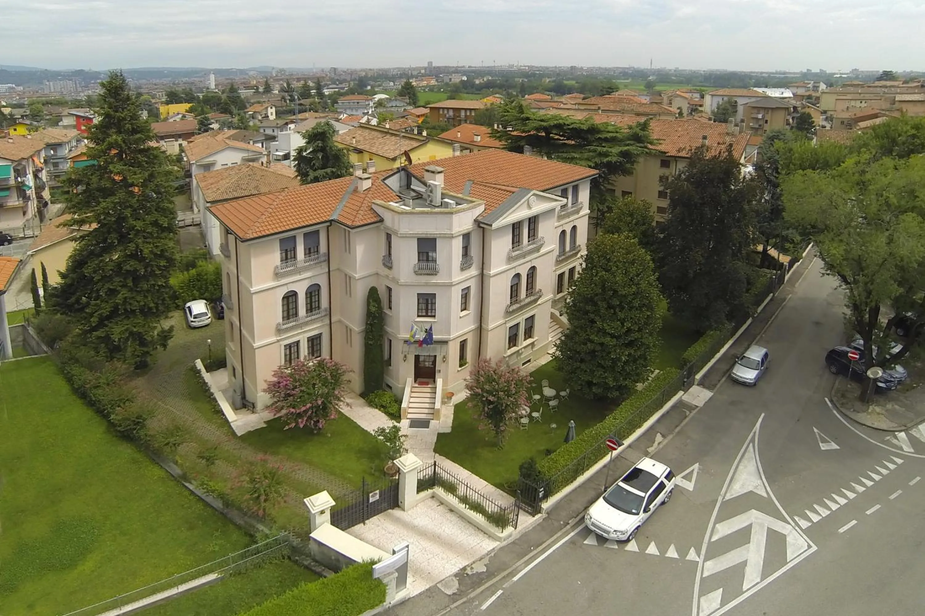 Bird's eye view in Residence Villa Mainard