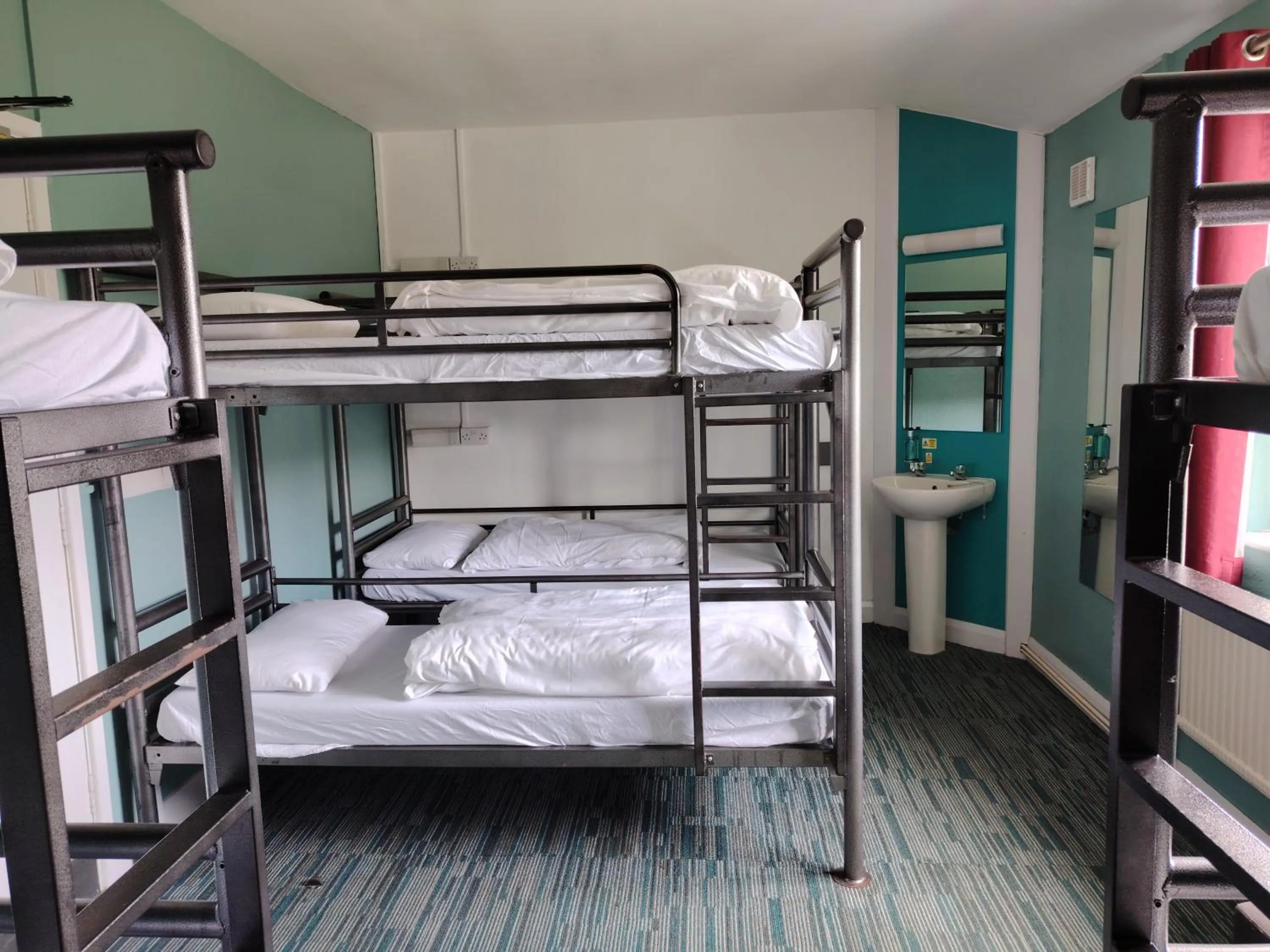 Bedroom in YHA Malham