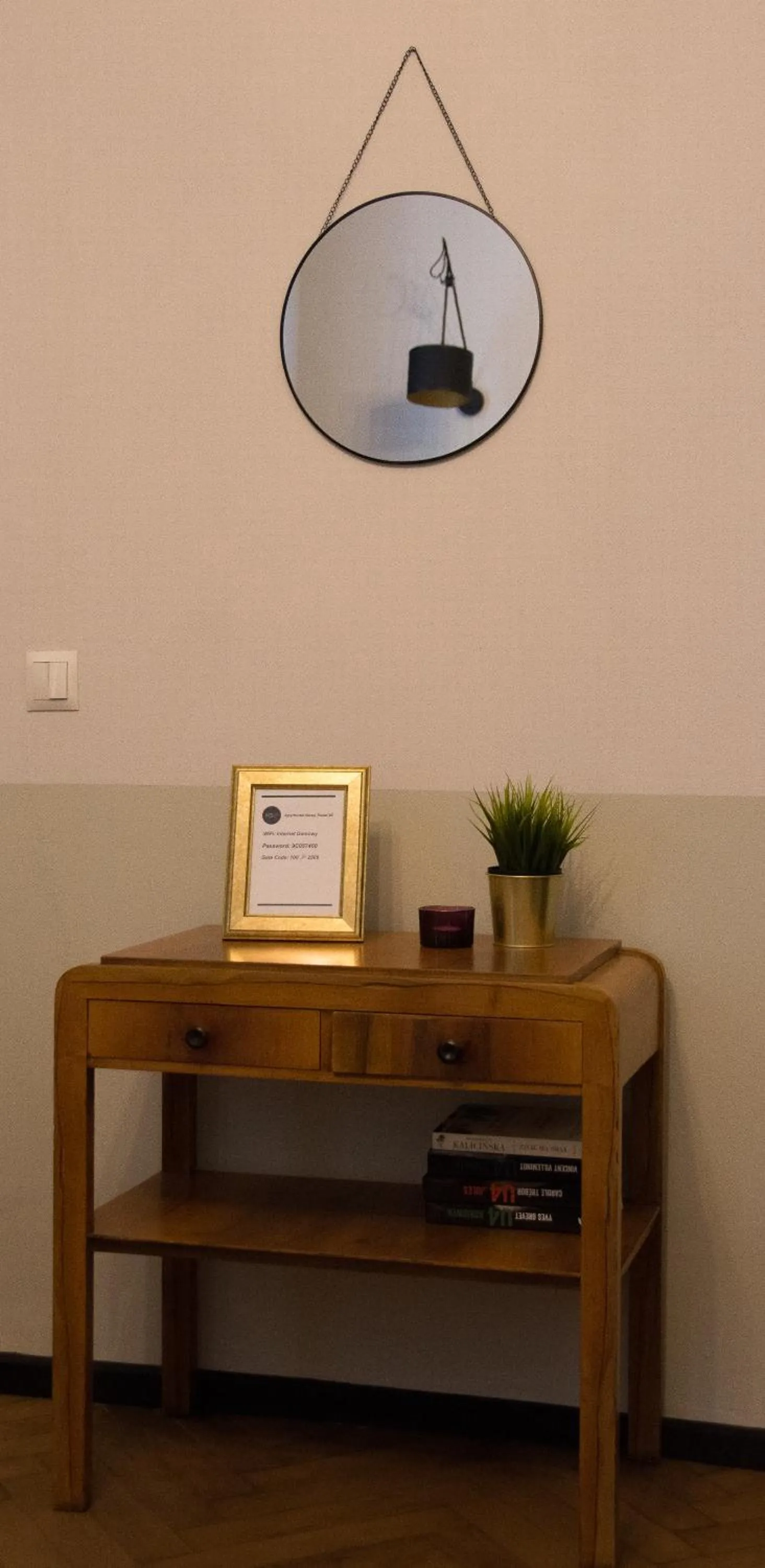 Decorative detail in Aparthotel Nowy Świat 28