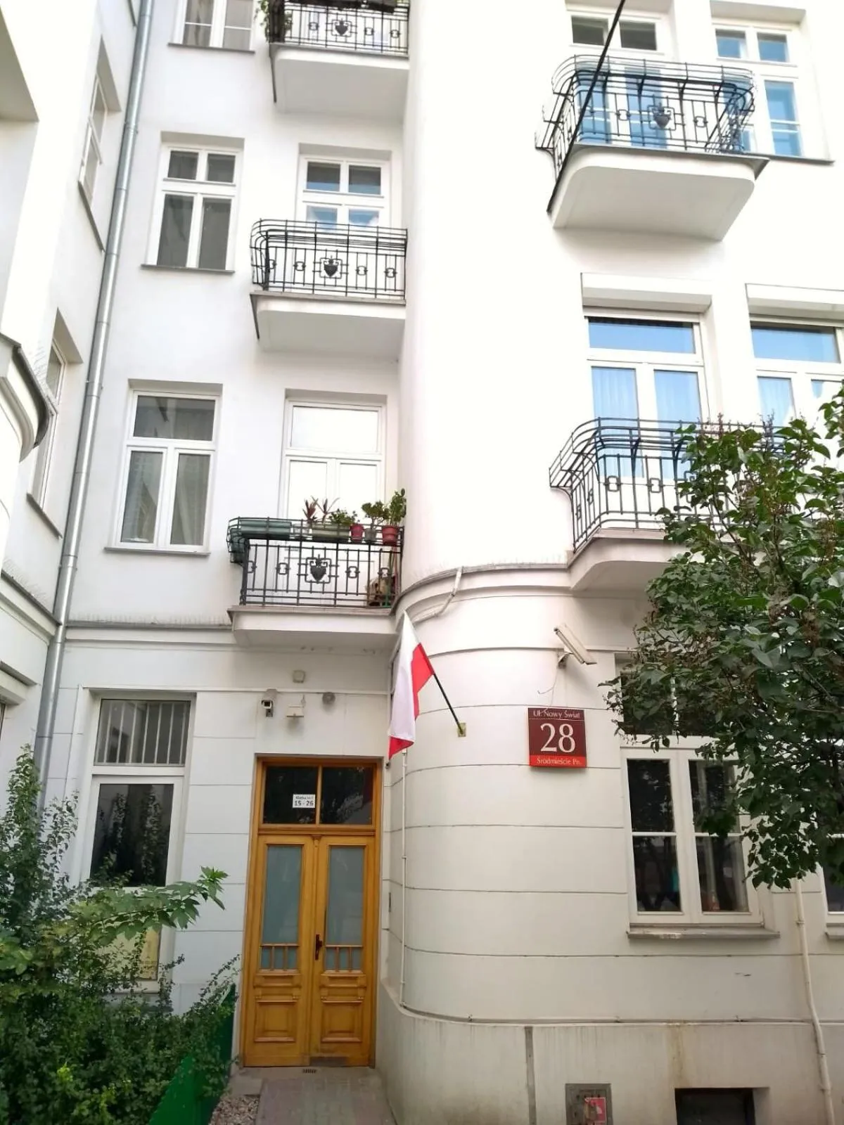 Property building in Aparthotel Nowy Świat 28