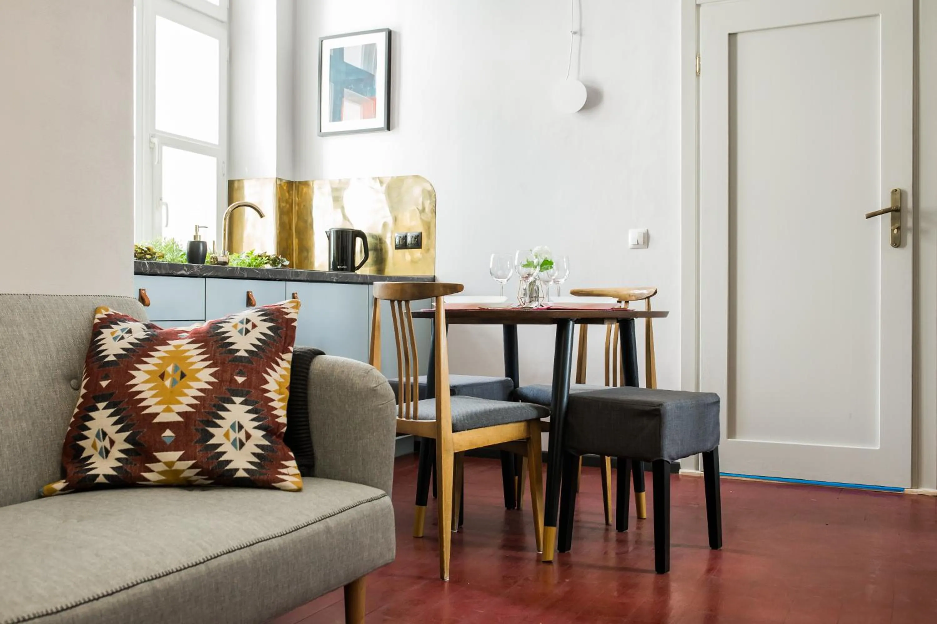 Kitchen or kitchenette in Aparthotel Nowy Świat 28