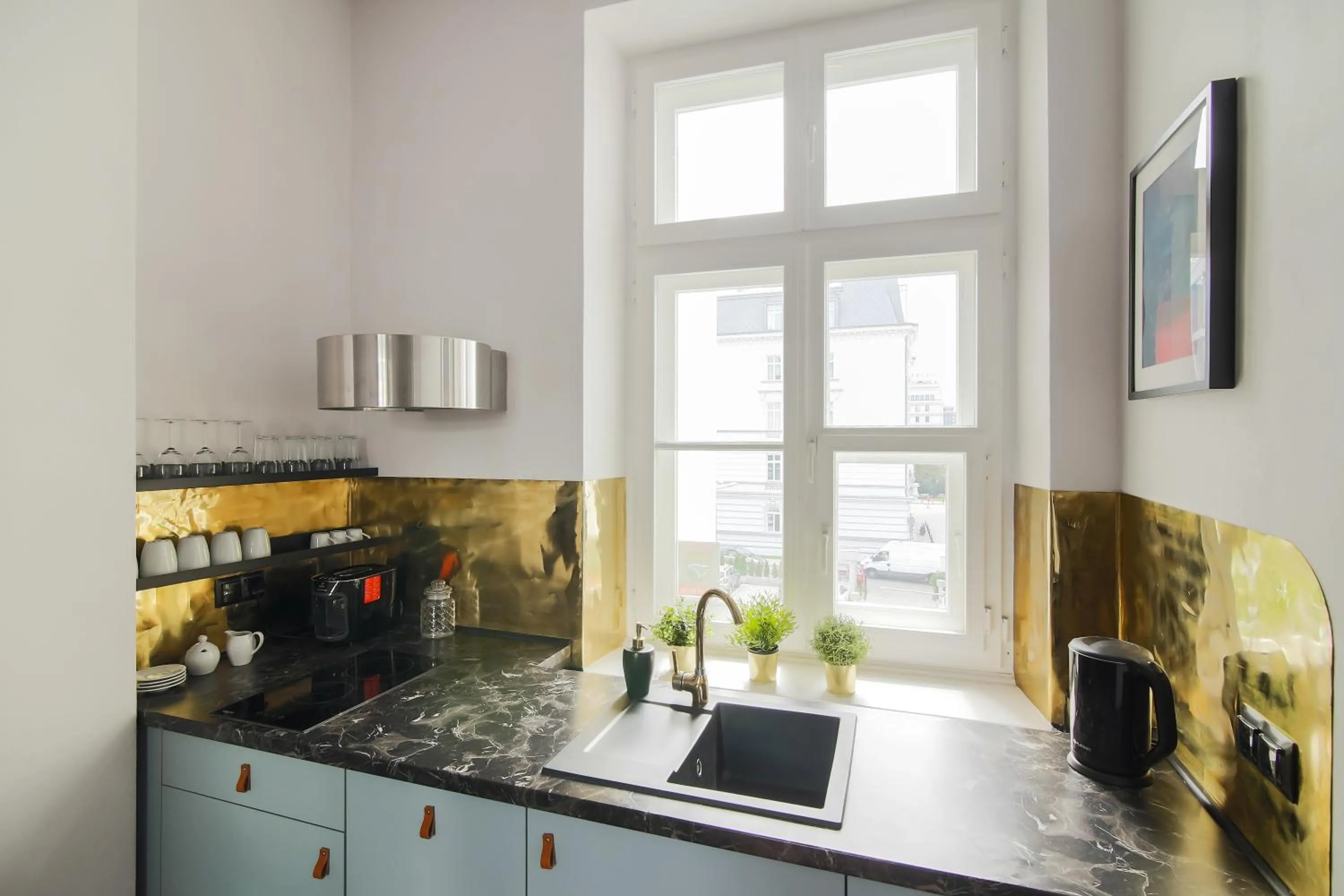 Coffee/tea facilities in Aparthotel Nowy Świat 28