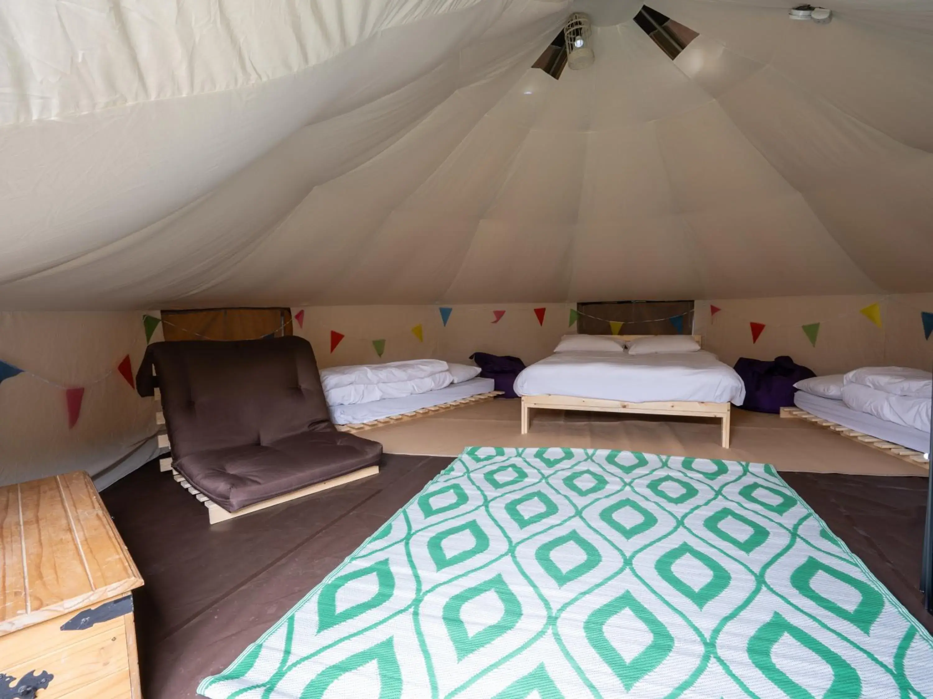 Bedroom, Bed in YHA Beer Bedroom, Bed in YHA Beer