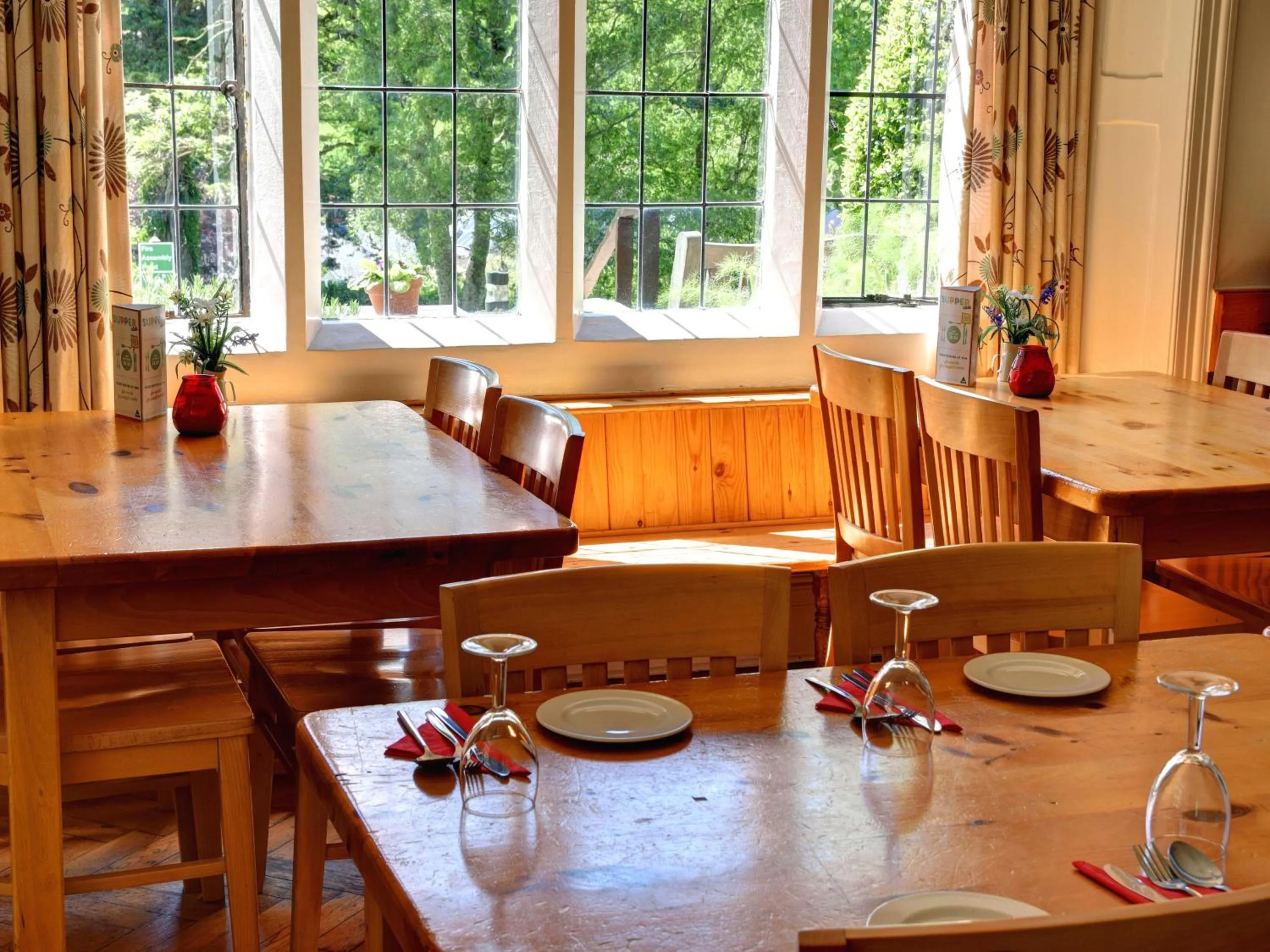 Dining area in YHA Beer