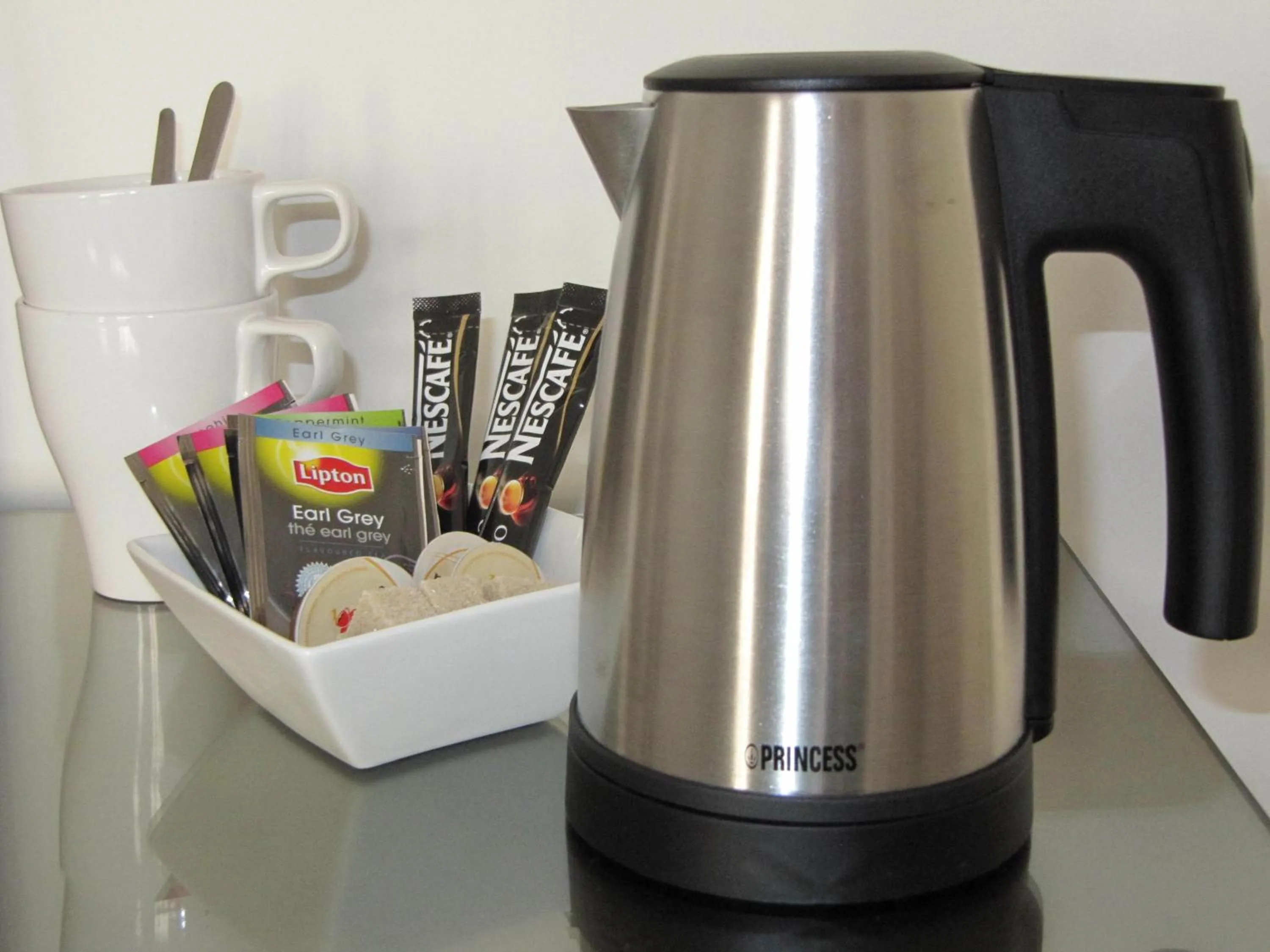 Coffee/tea facilities in B&B Quatre20cinq