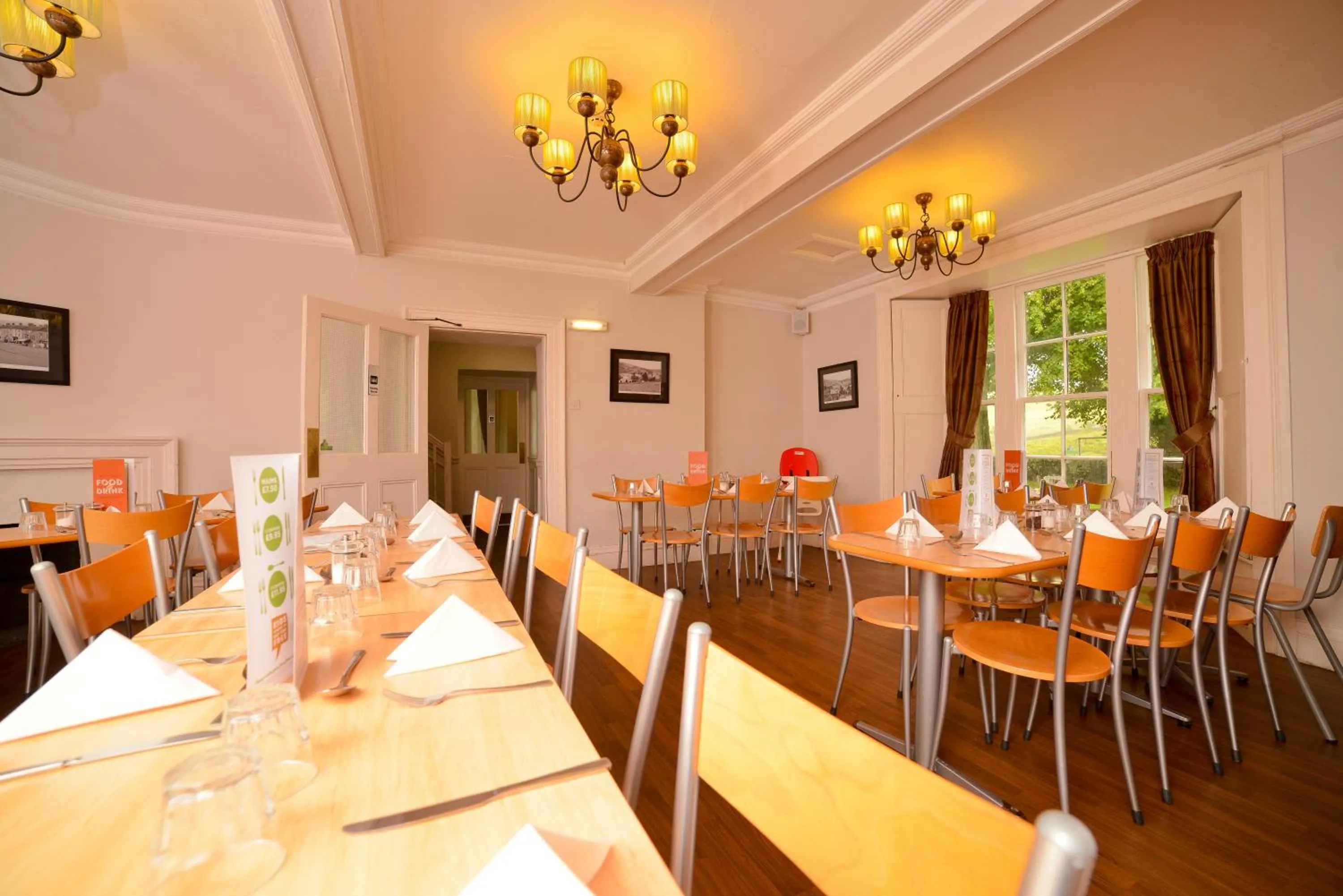 Dining area in YHA Grinton Lodge