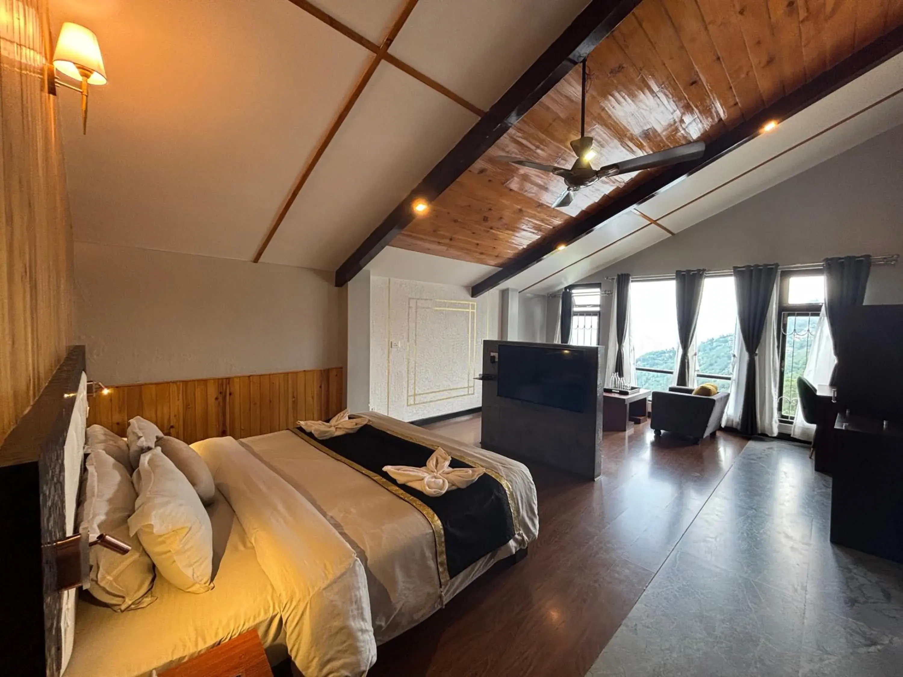 King Room with Mountain View in Sood's Himalayan Vista King Room with Mountain View in Sood's Himalayan Vista