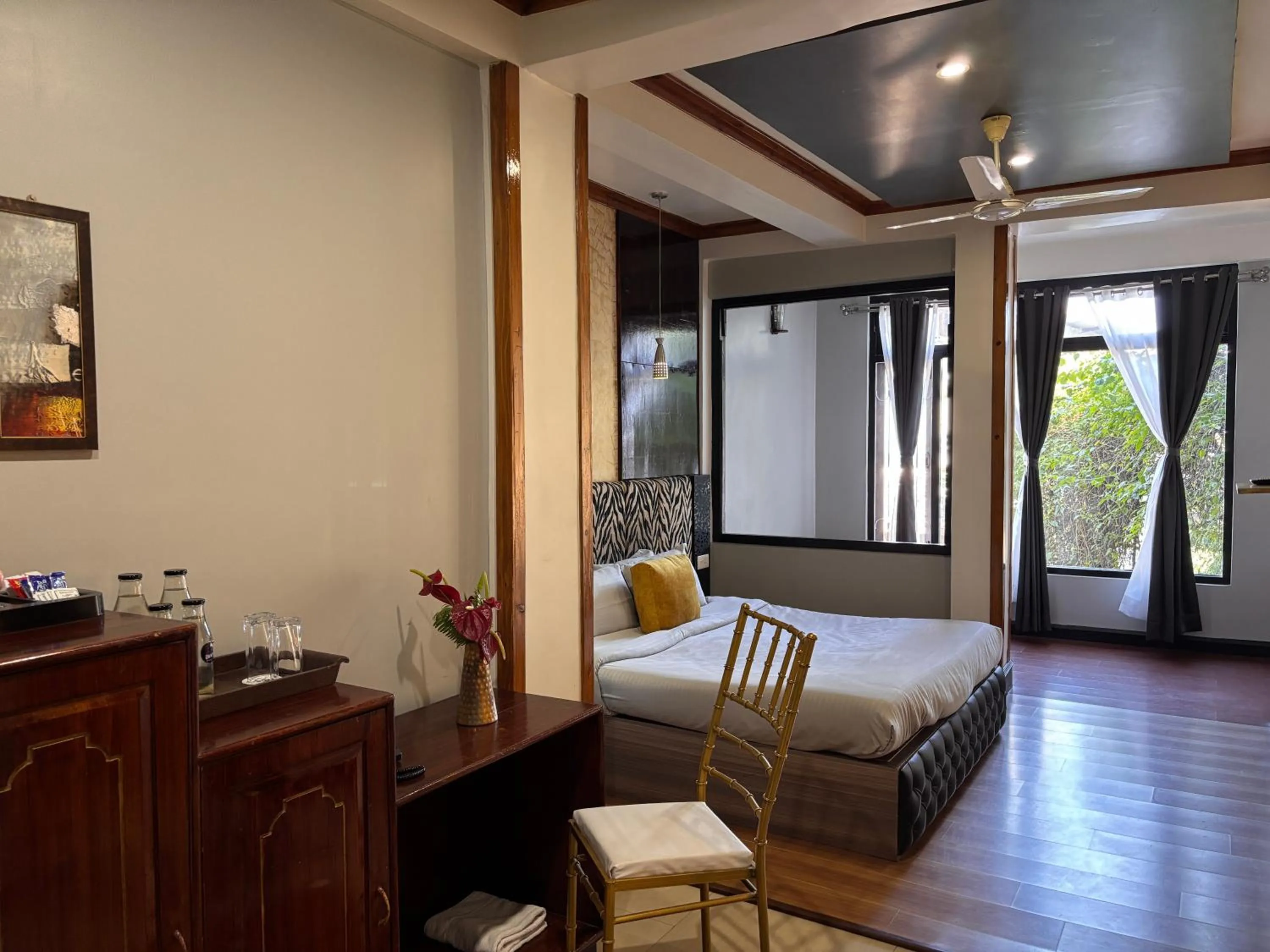 Living room in Sood's Himalayan Vista