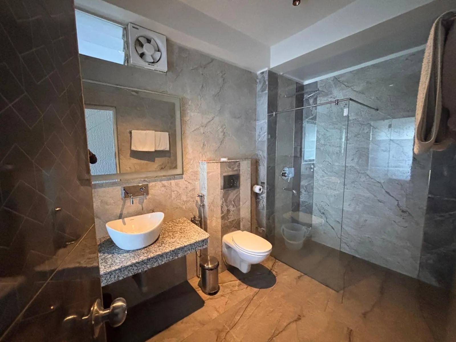 Shower in Sood's Himalayan Vista