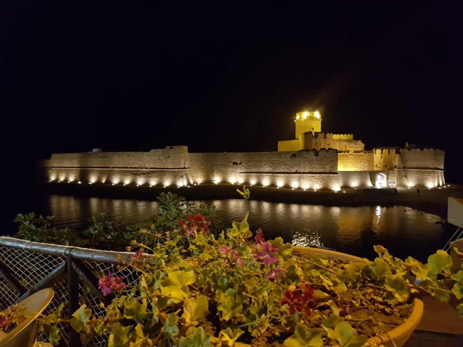 Nearby landmark in Four Winds B&B