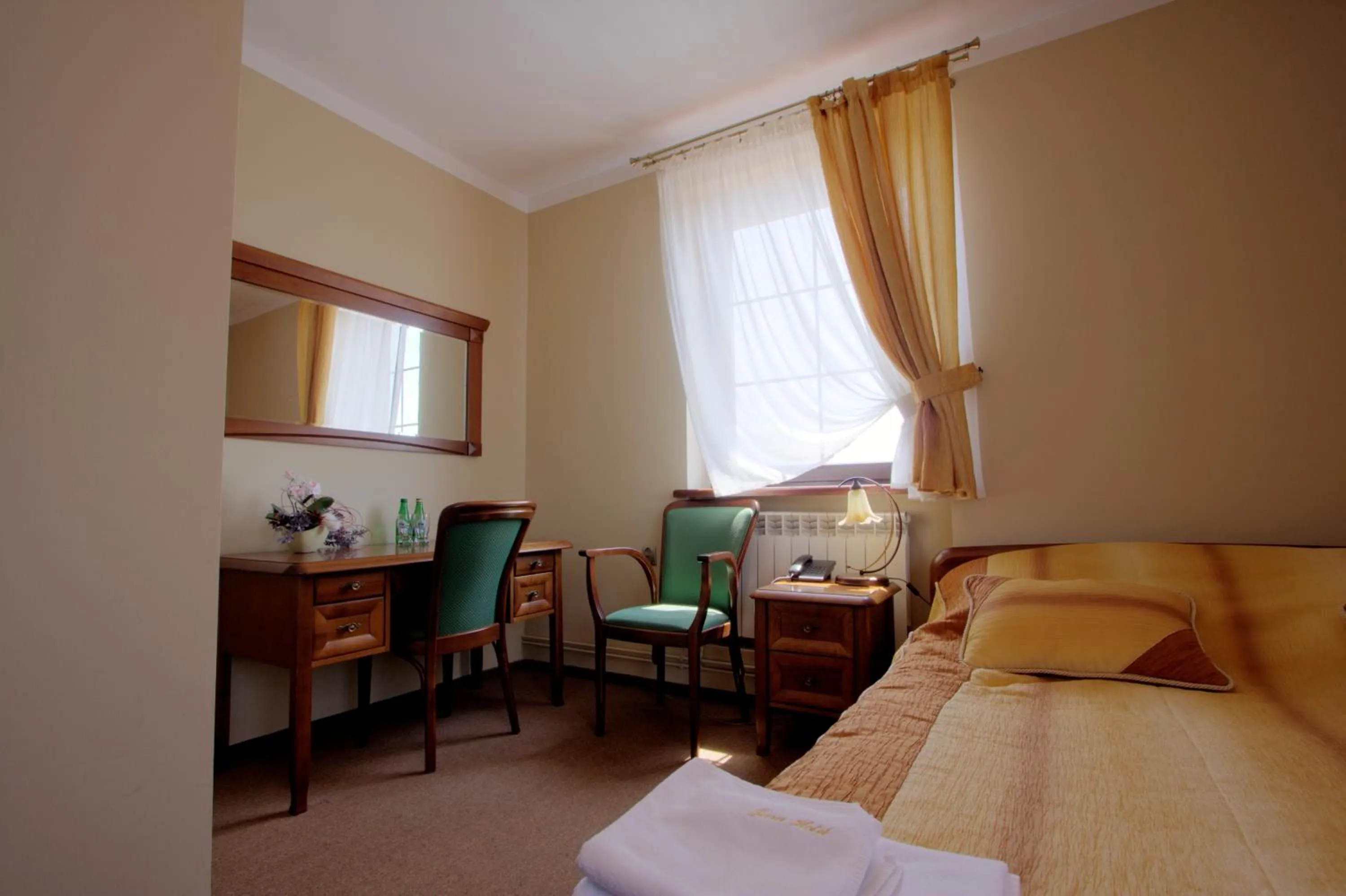 Photo of the whole room, Bed in Resort Jura