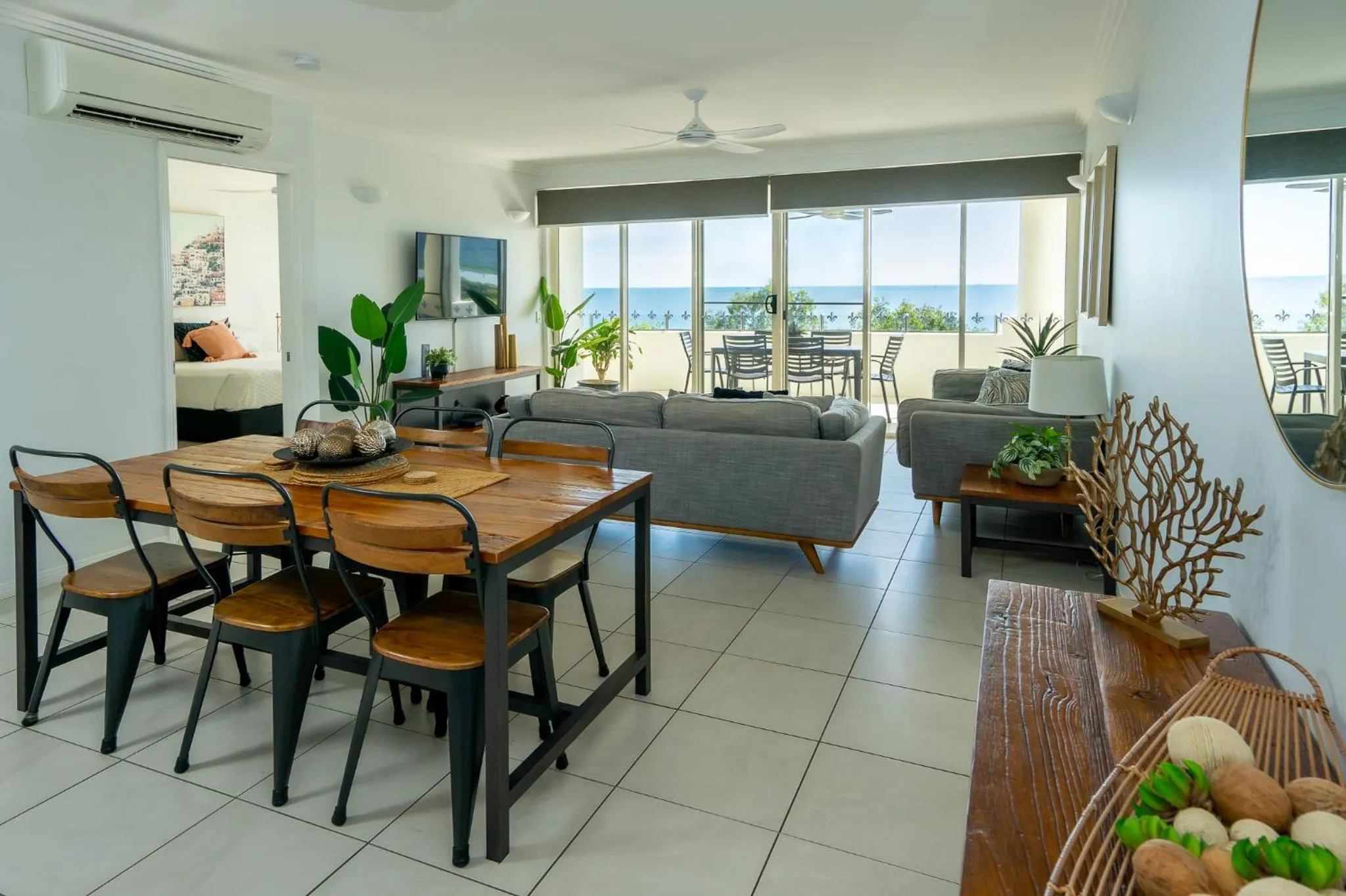Dining area in Waters Edge Apartment Cairns