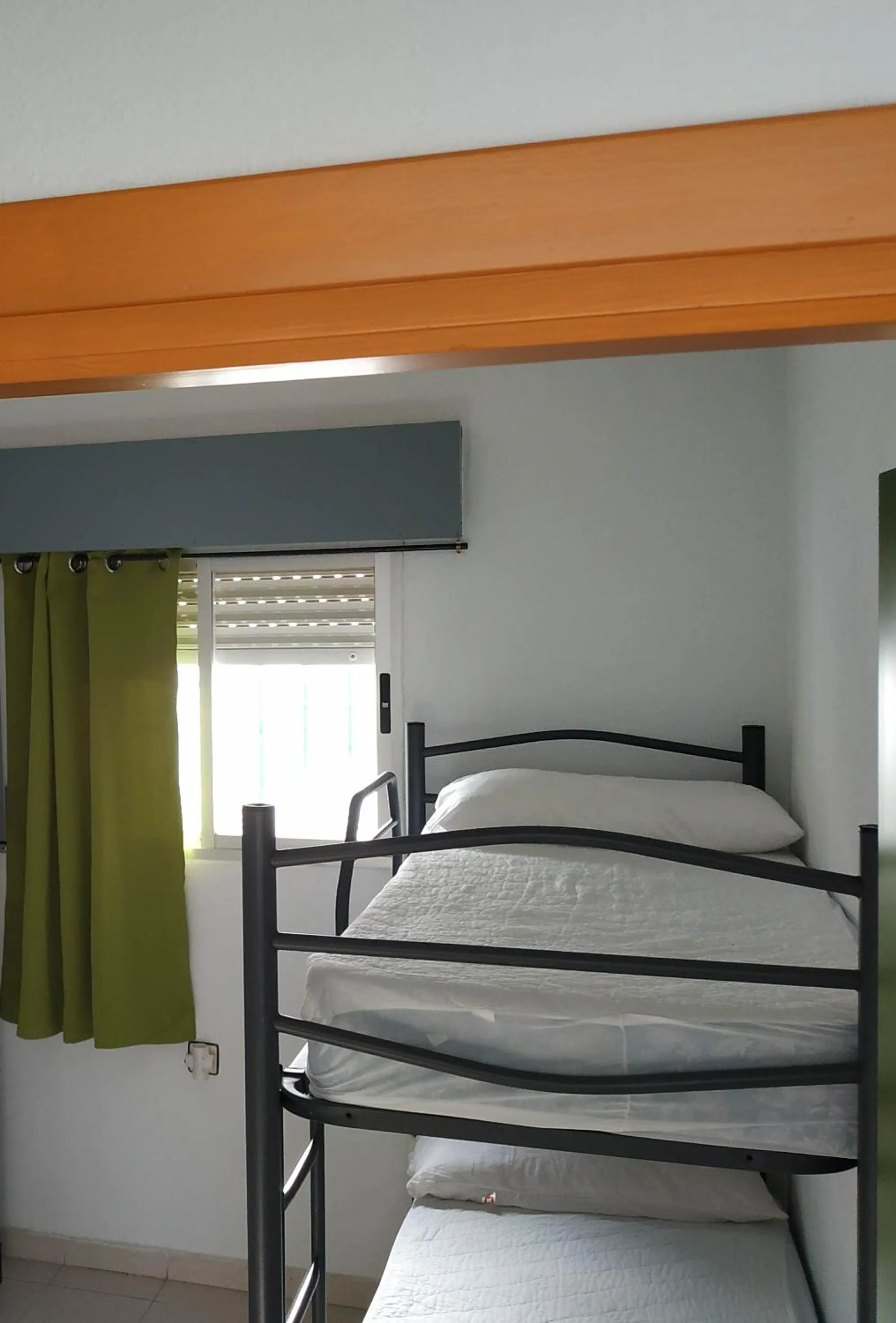 Photo of the whole room, Bed in Albergue de San Jose
