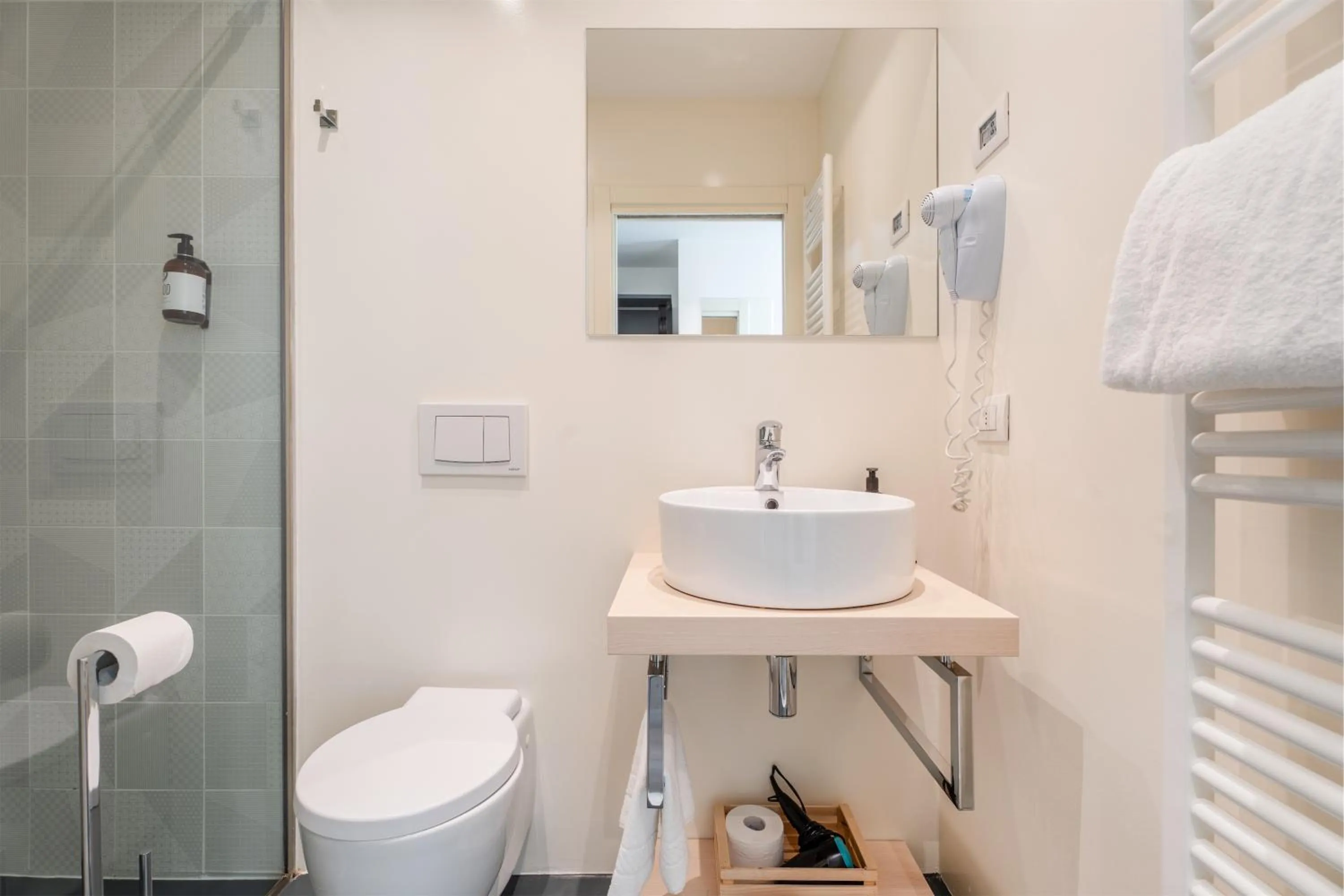 Shower in On The Rock