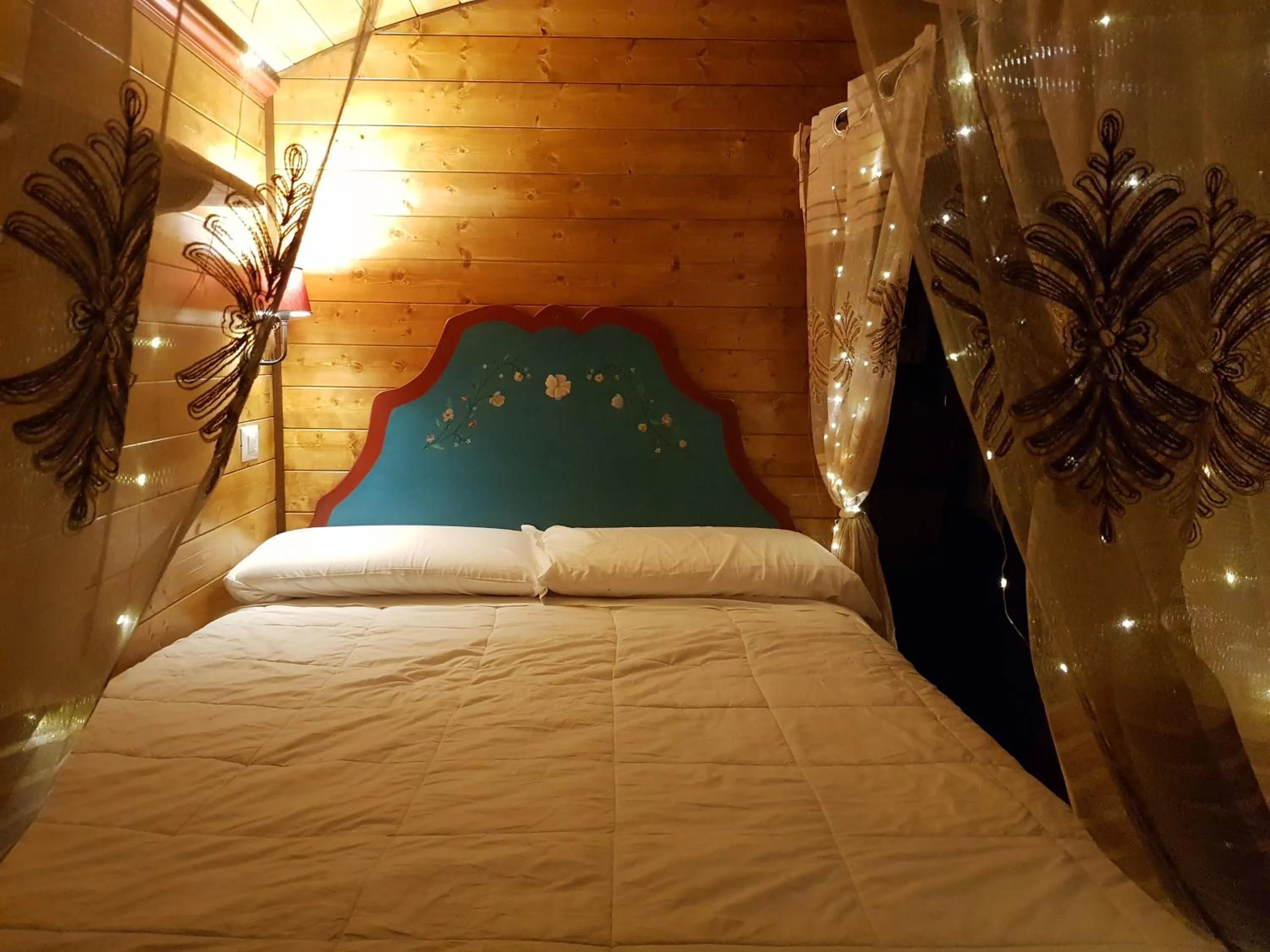 Photo of the whole room, Bed in Garnì Astoria Hotel & SPA